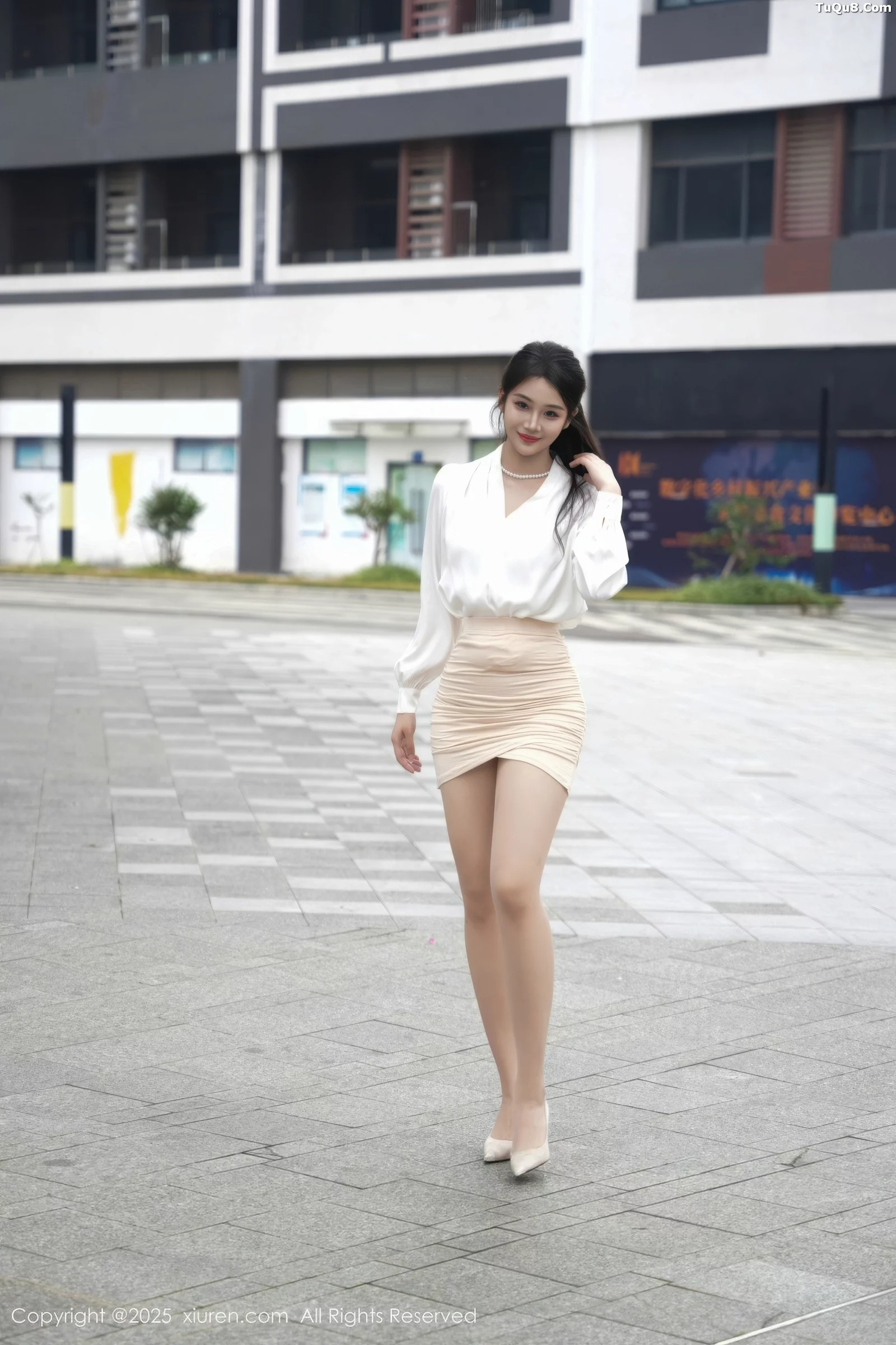 [[XiuRen秀人网]秀人网]No.10735_模特南乔性感白衬衫配白短裙露超薄肉丝秀白皙皮肤完美诱惑写真66P