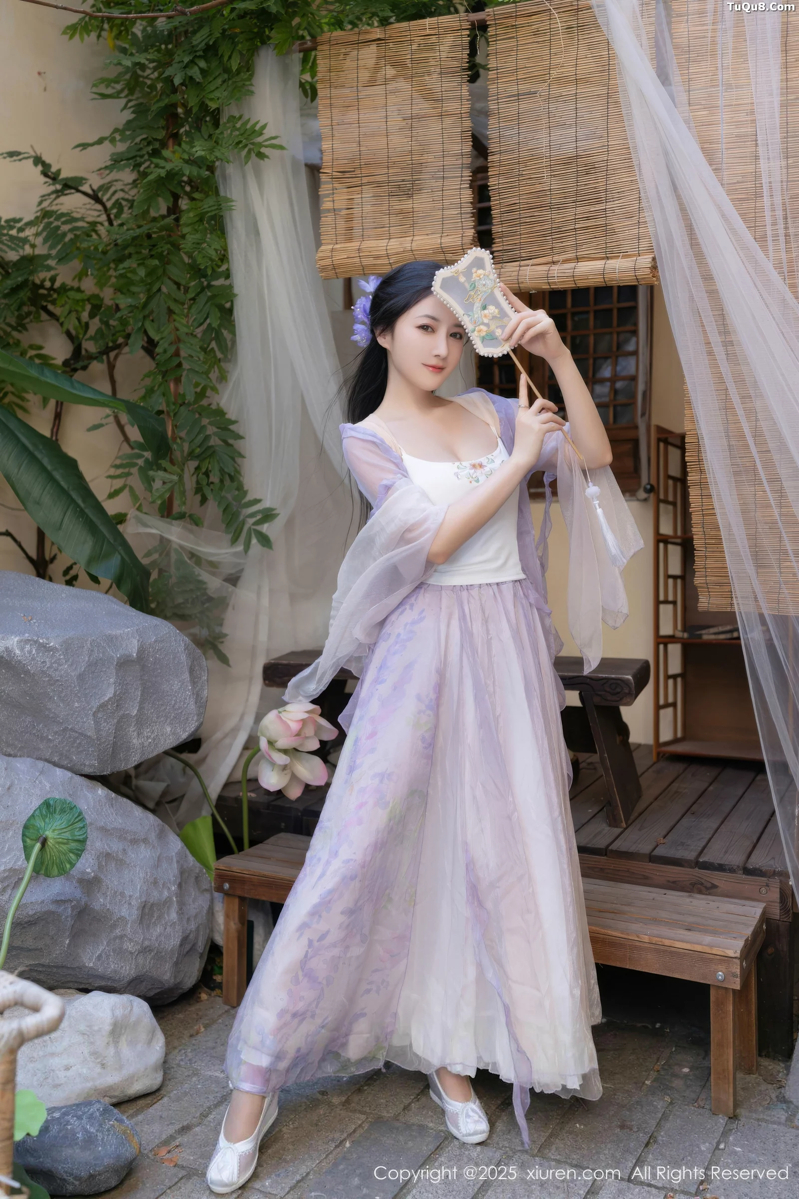 [[XiuRen秀人网]秀人网]No.10737_模特鱼子酱Fish性感紫色连衣裙配白色丝袜秀曼妙身姿诱惑写真74P