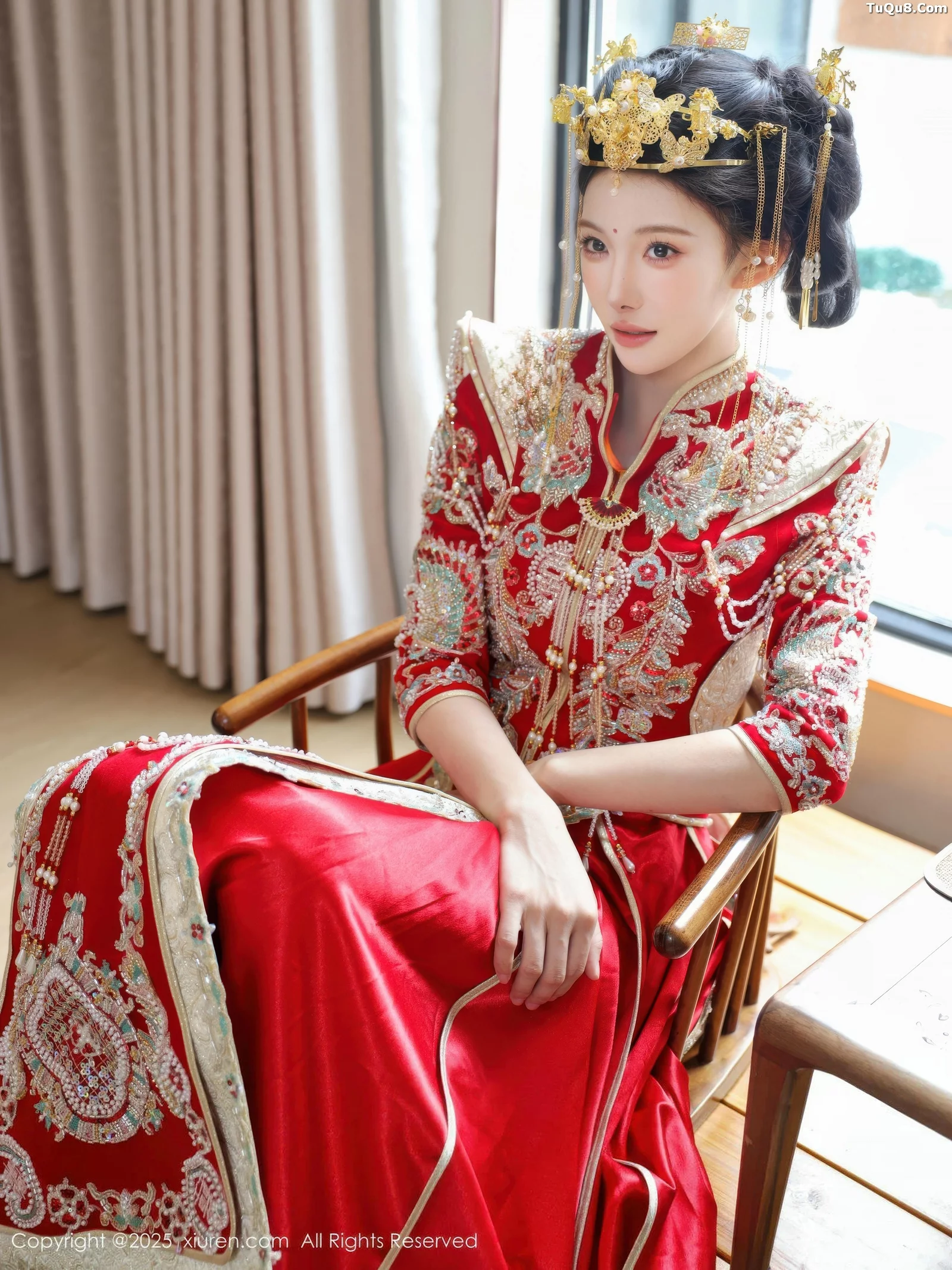 [[XiuRen秀人网]秀人网]No.10742_模特梨霜儿性感红色新娘服饰配肉色丝袜秀丰腴身材迷人诱惑写真84P