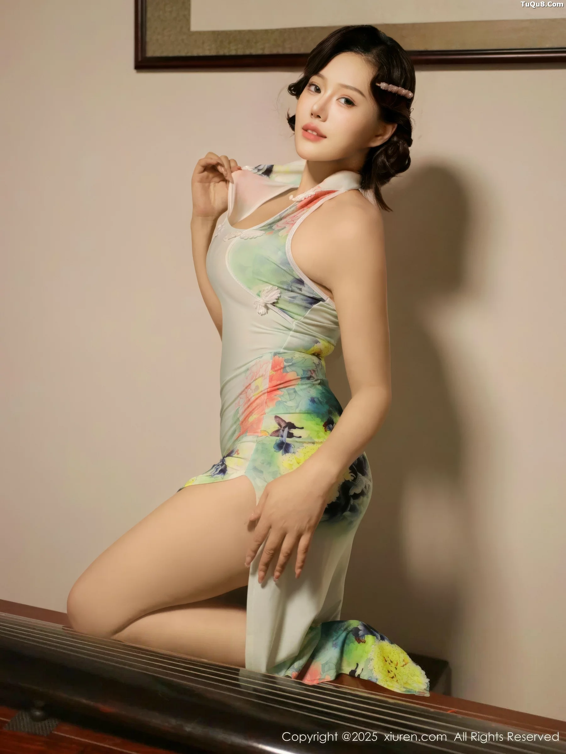 [[XiuRen秀人网]秀人网]No.10749_新人模特莉莉安娜o性感绿色旗袍配超薄肉丝秀丰满身材诱惑写真73P