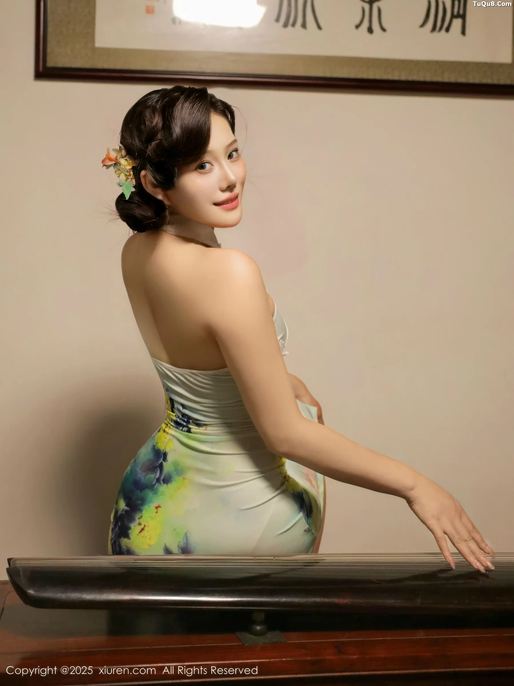 [[XiuRen秀人网]秀人网]No.10749_新人模特莉莉安娜o性感绿色旗袍配超薄肉丝秀丰满身材诱惑写真73P