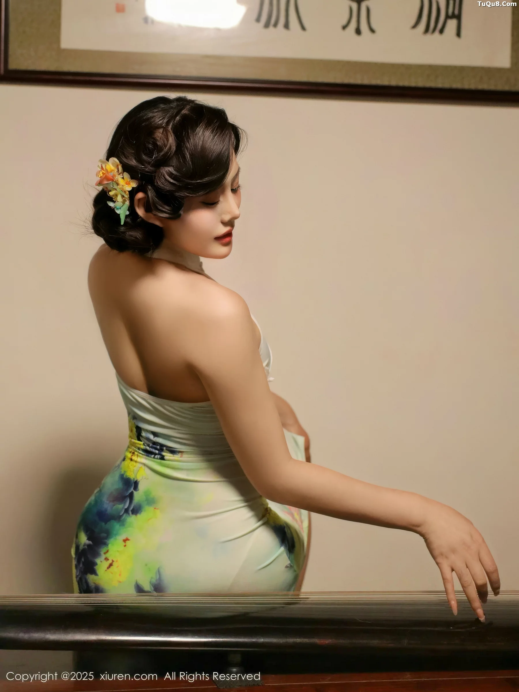 [[XiuRen秀人网]秀人网]No.10749_新人模特莉莉安娜o性感绿色旗袍配超薄肉丝秀丰满身材诱惑写真73P