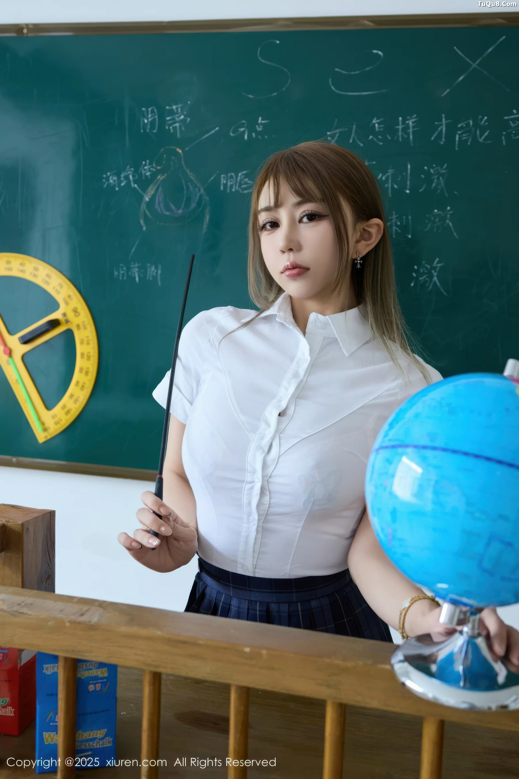 [[XiuRen秀人网]秀人网]No.10750_模特Zoe柚柚教室场景性感JK服装配超薄肉丝秀凹凸身材诱惑写真70P