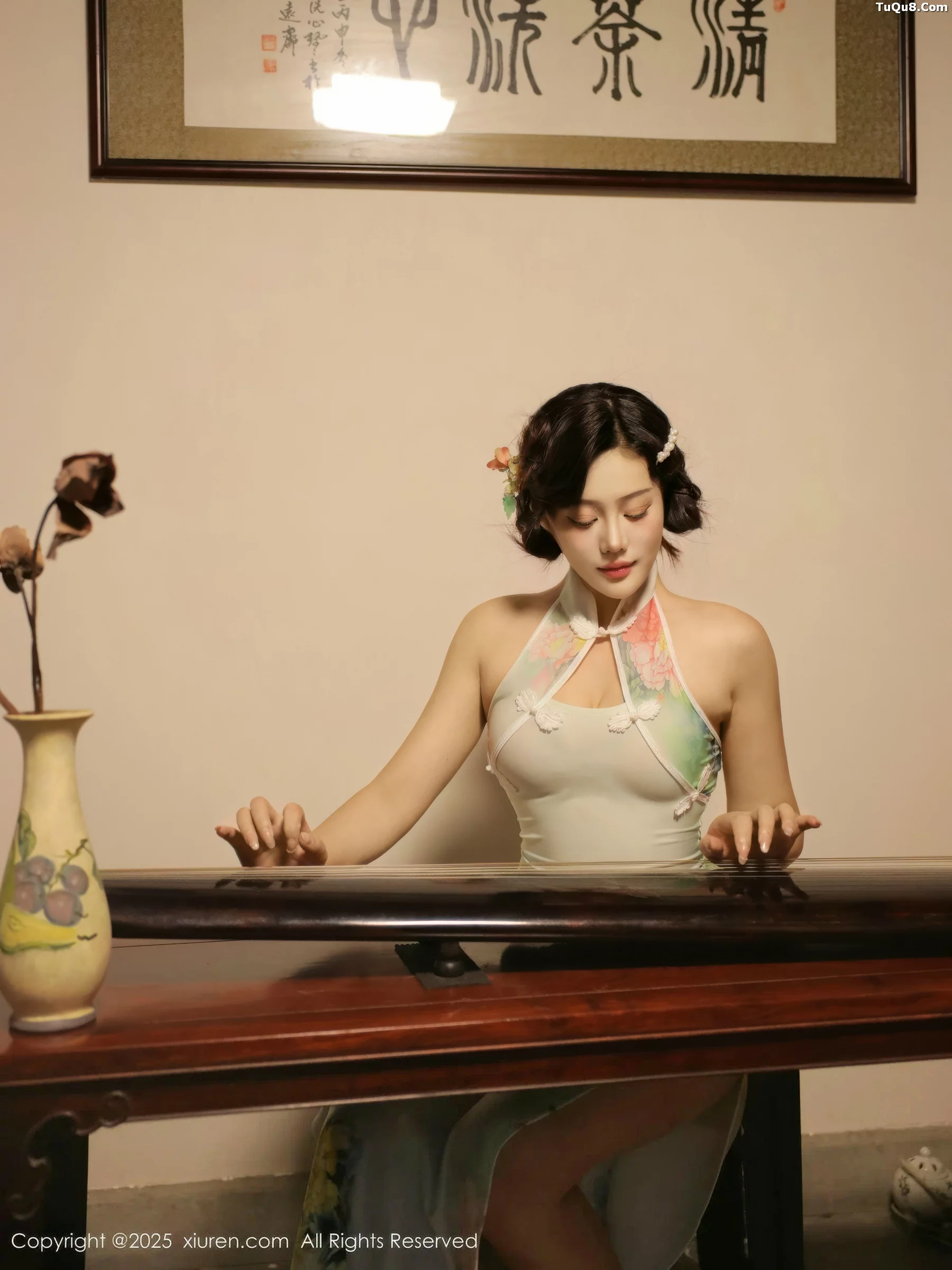 [[XiuRen秀人网]秀人网]No.10749_新人模特莉莉安娜o性感绿色旗袍配超薄肉丝秀丰满身材诱惑写真73P