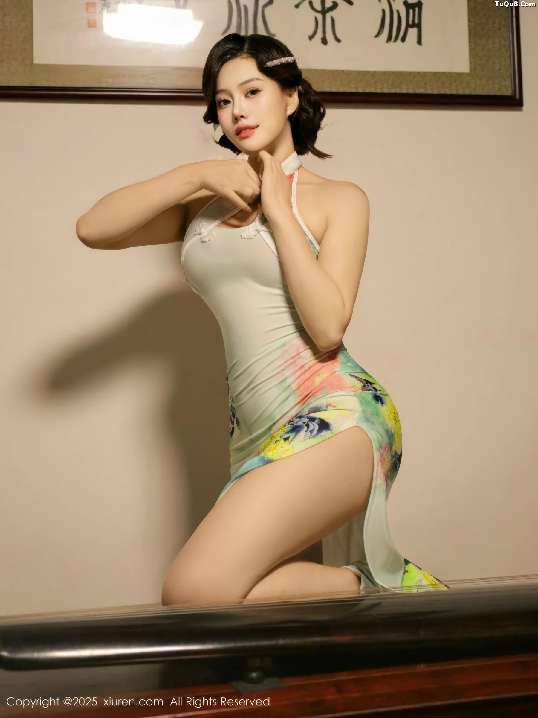 [[XiuRen秀人网]秀人网]No.10749_新人模特莉莉安娜o性感绿色旗袍配超薄肉丝秀丰满身材诱惑写真73P