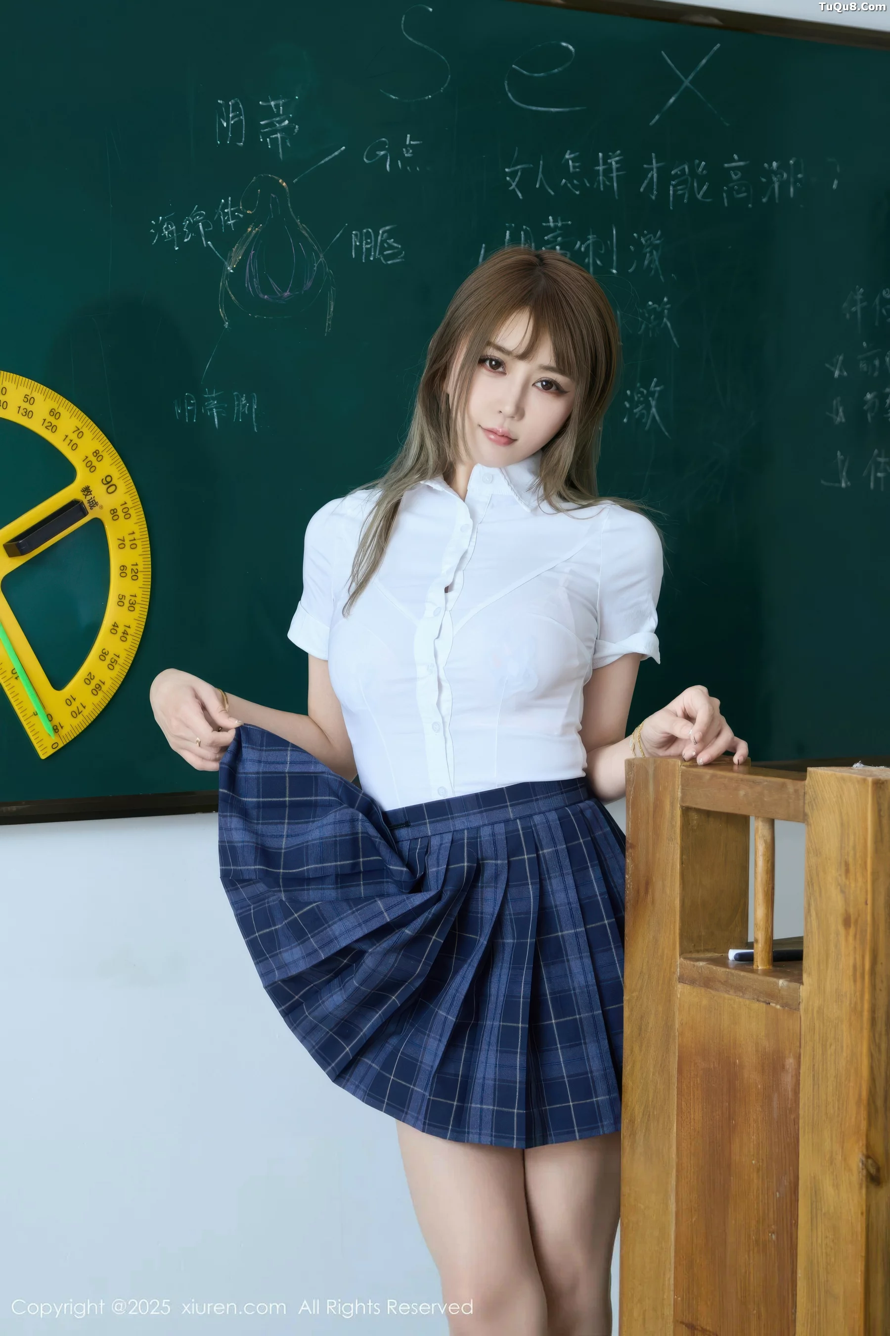 [[XiuRen秀人网]秀人网]No.10750_模特Zoe柚柚教室场景性感JK服装配超薄肉丝秀凹凸身材诱惑写真70P