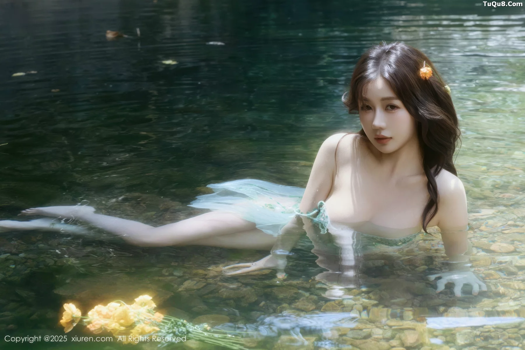 [[XiuRen秀人网]秀人网]No.10756_模特尹甜甜户外小溪性感薄纱亮片裙湿身秀丰腴身材惹火诱惑写真60P