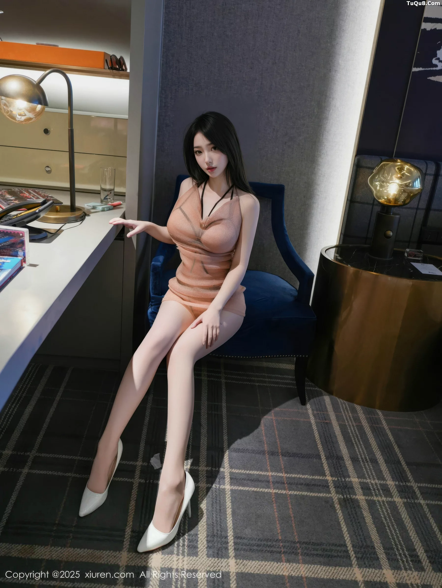 [[XiuRen秀人网]秀人网]No.10758_新人模特烧烧小桃性感粉色连衣短裙配开档肉丝秀惹火身材诱惑写真46P