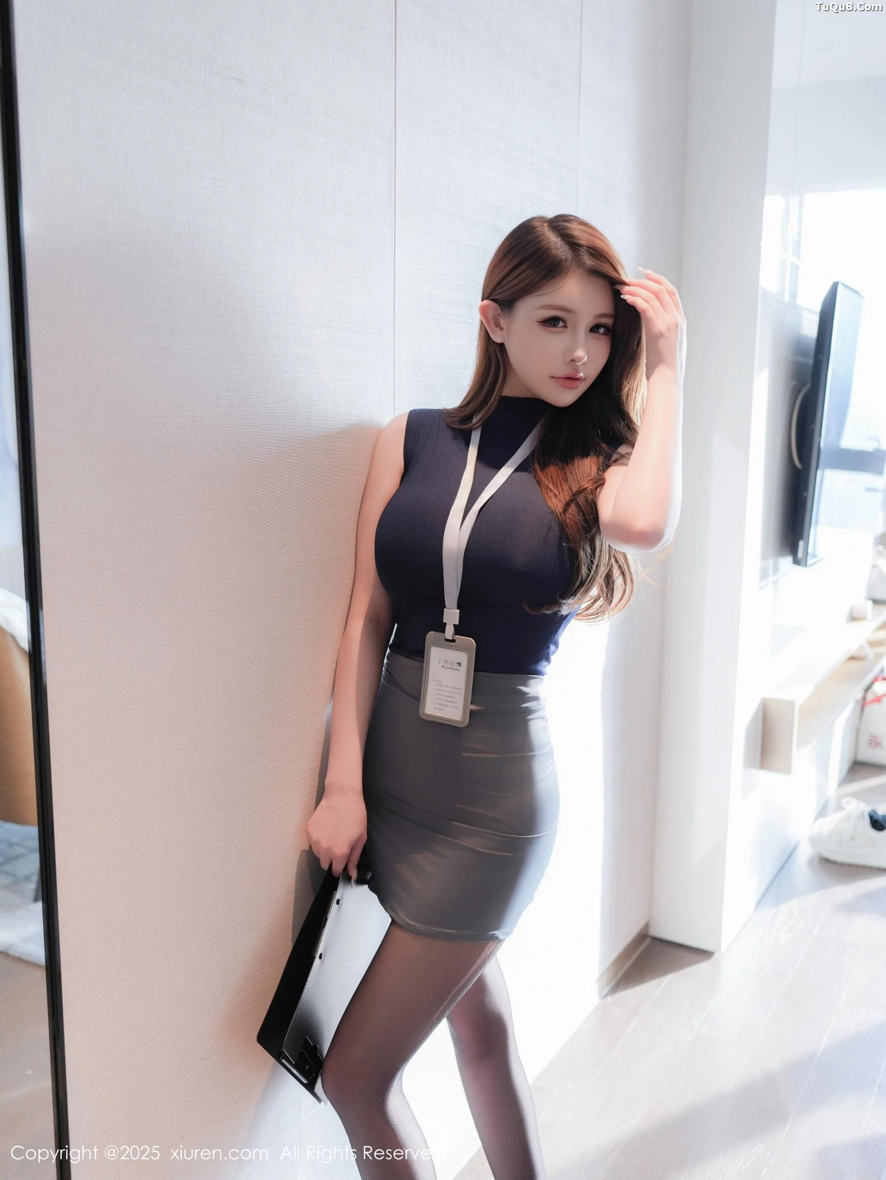 [[XiuRen秀人网]秀人网]No.10765_模特甜妮性感OL服饰+红色短裙套装配黑丝袜秀丰腴身姿诱惑写真60P