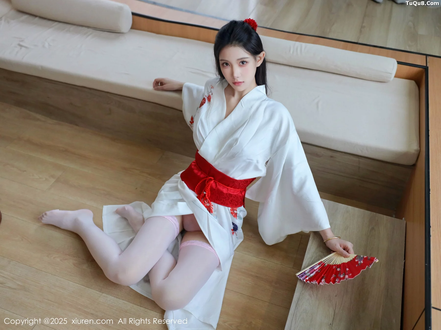 [[XiuRen秀人网]秀人网]No.10767_模特梨霜儿性感粉色蕾丝内衣配粉色丝袜秀丰腴身材迷人诱惑写真83P