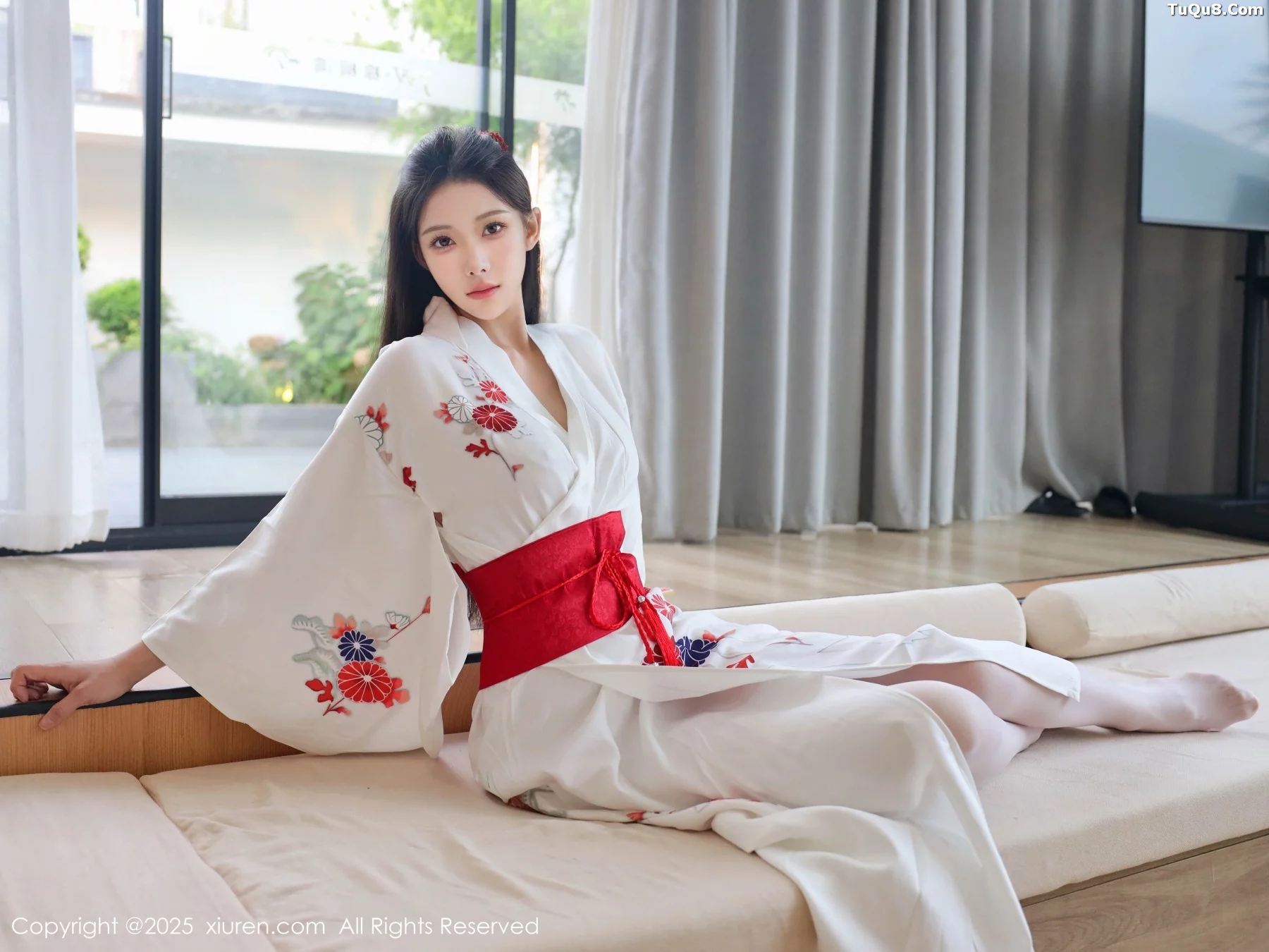 [[XiuRen秀人网]秀人网]No.10767_模特梨霜儿性感粉色蕾丝内衣配粉色丝袜秀丰腴身材迷人诱惑写真83P