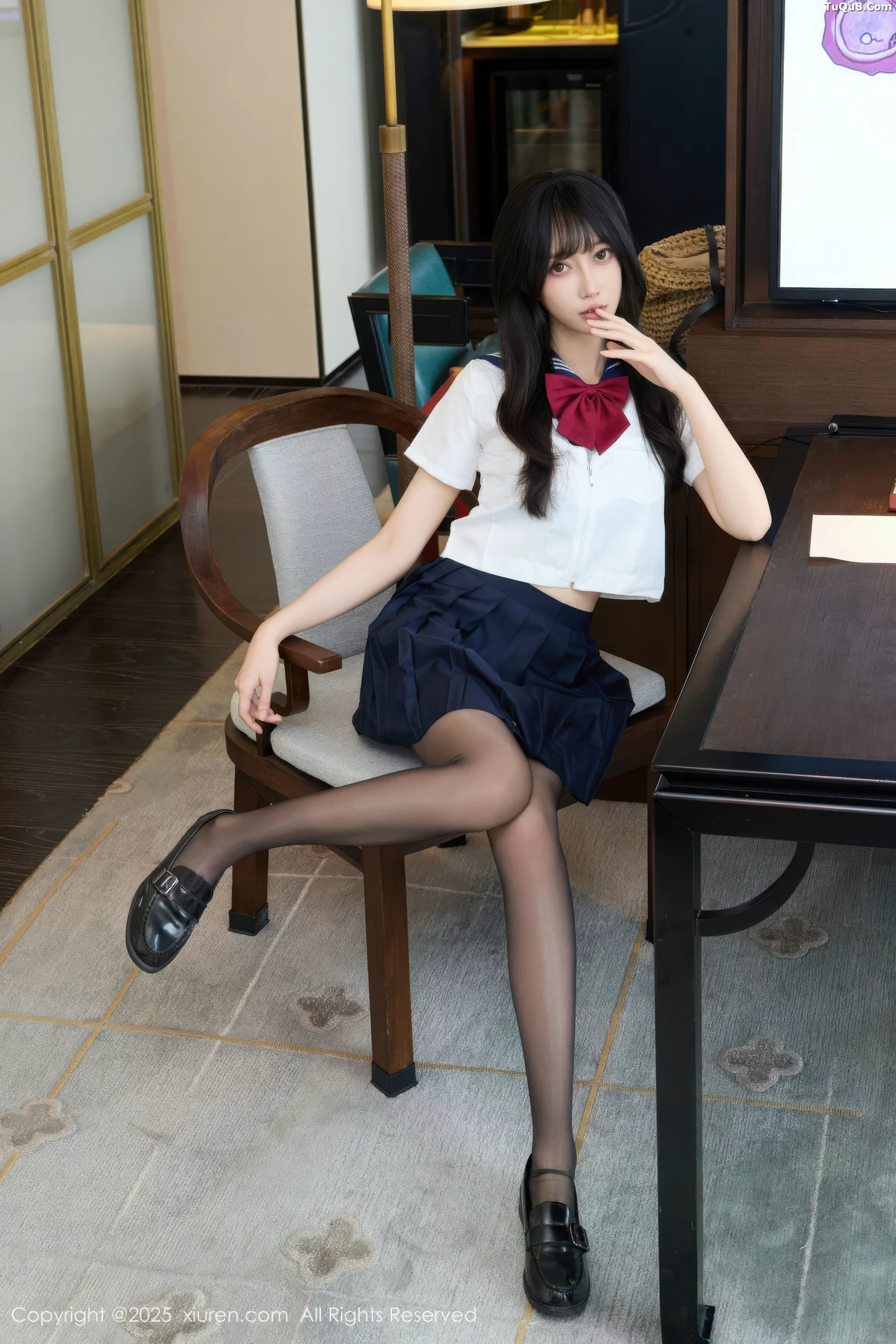 [[XiuRen秀人网]秀人网]No.10766_模特玥儿玥er私房性感JK制服配超薄黑丝秀曼妙身姿迷人诱惑写真68P