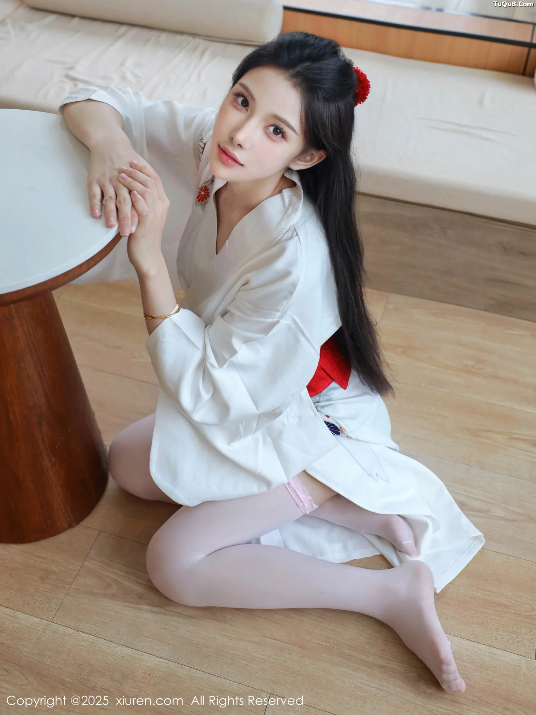 [[XiuRen秀人网]秀人网]No.10767_模特梨霜儿性感粉色蕾丝内衣配粉色丝袜秀丰腴身材迷人诱惑写真83P