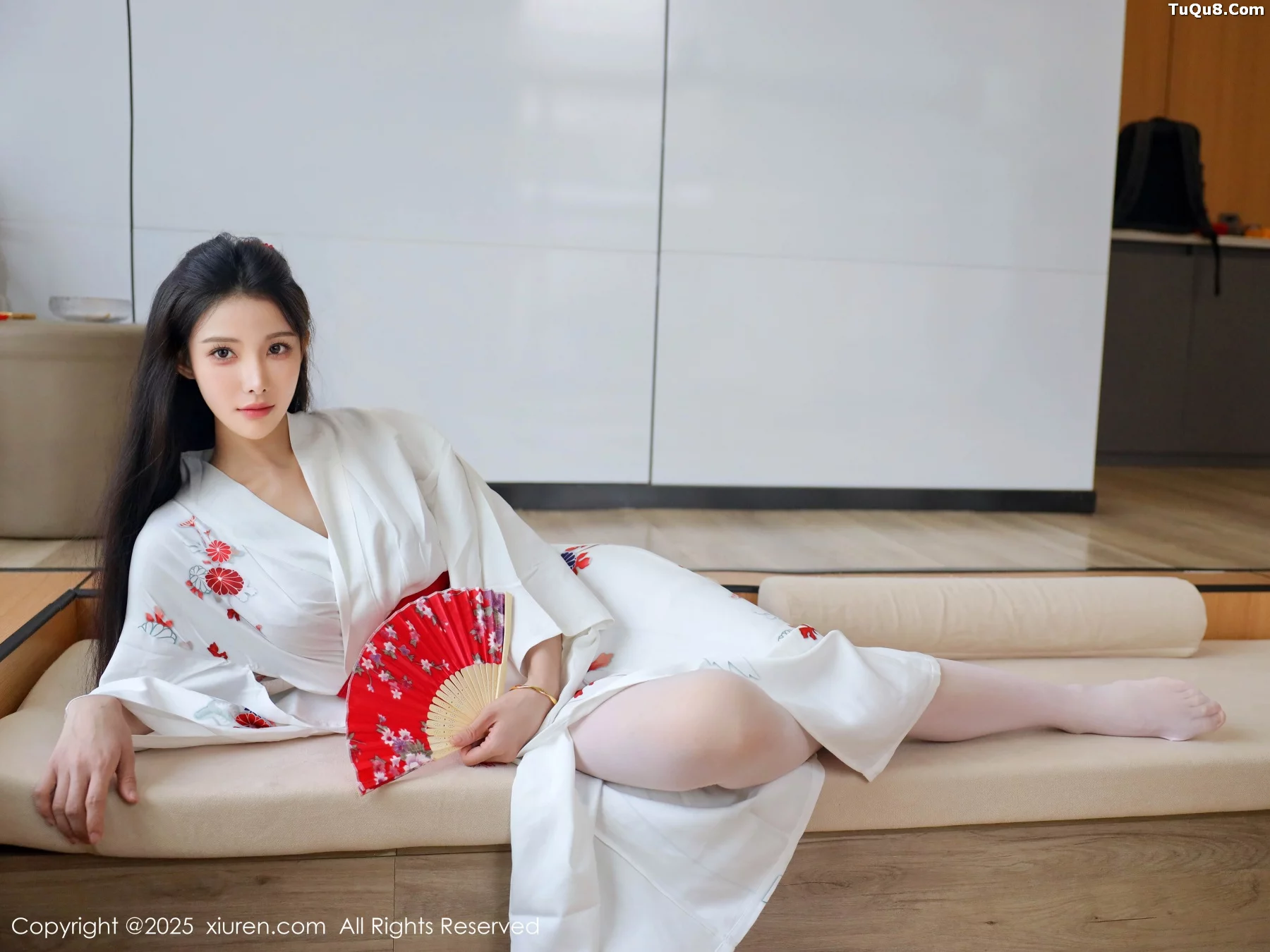 [[XiuRen秀人网]秀人网]No.10767_模特梨霜儿性感粉色蕾丝内衣配粉色丝袜秀丰腴身材迷人诱惑写真83P