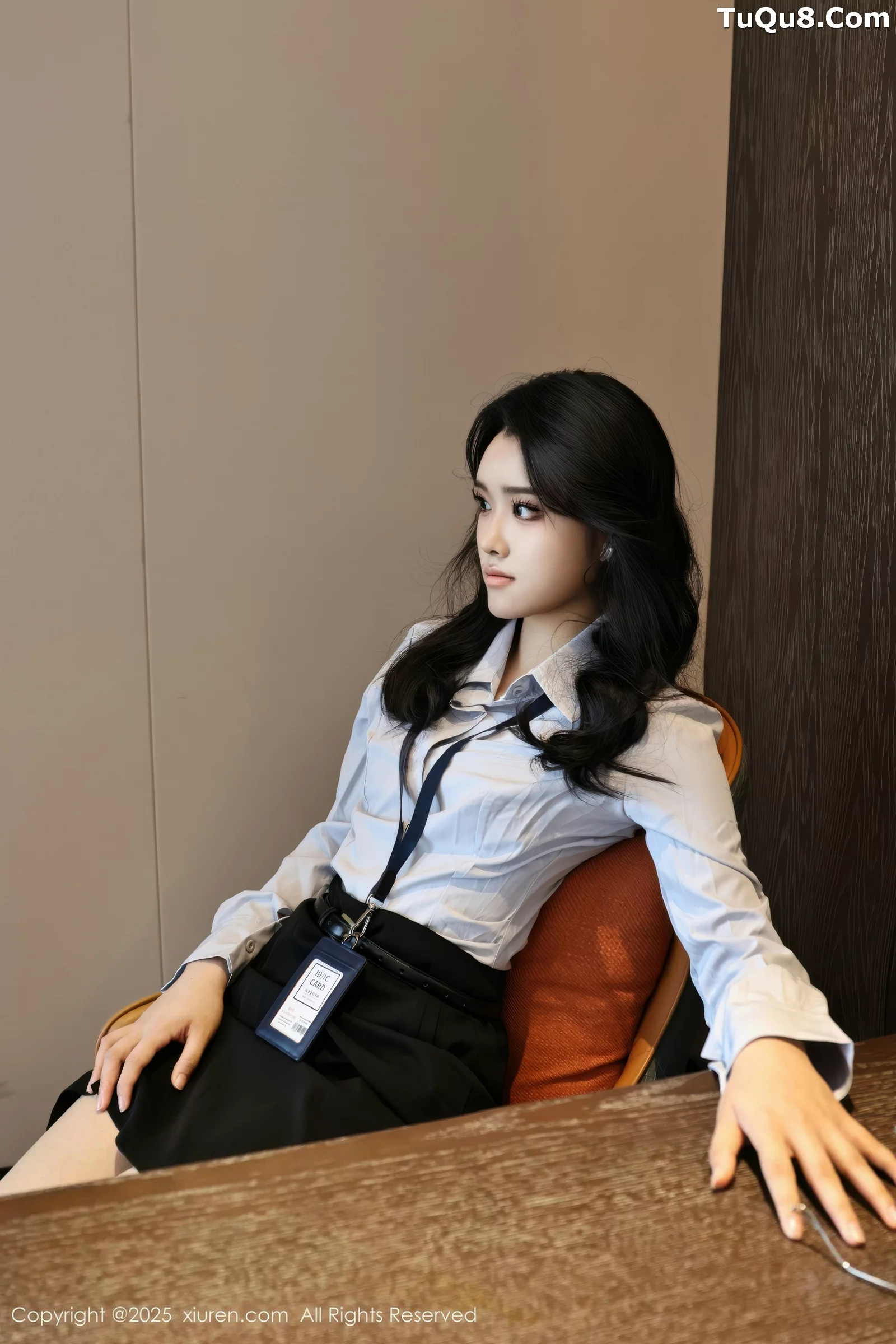 [[XiuRen秀人网]秀人网]No.10674_模特糯梨子性感蓝色衬衫配黑短裙露超薄肉丝秀曼妙身姿诱惑写真60P