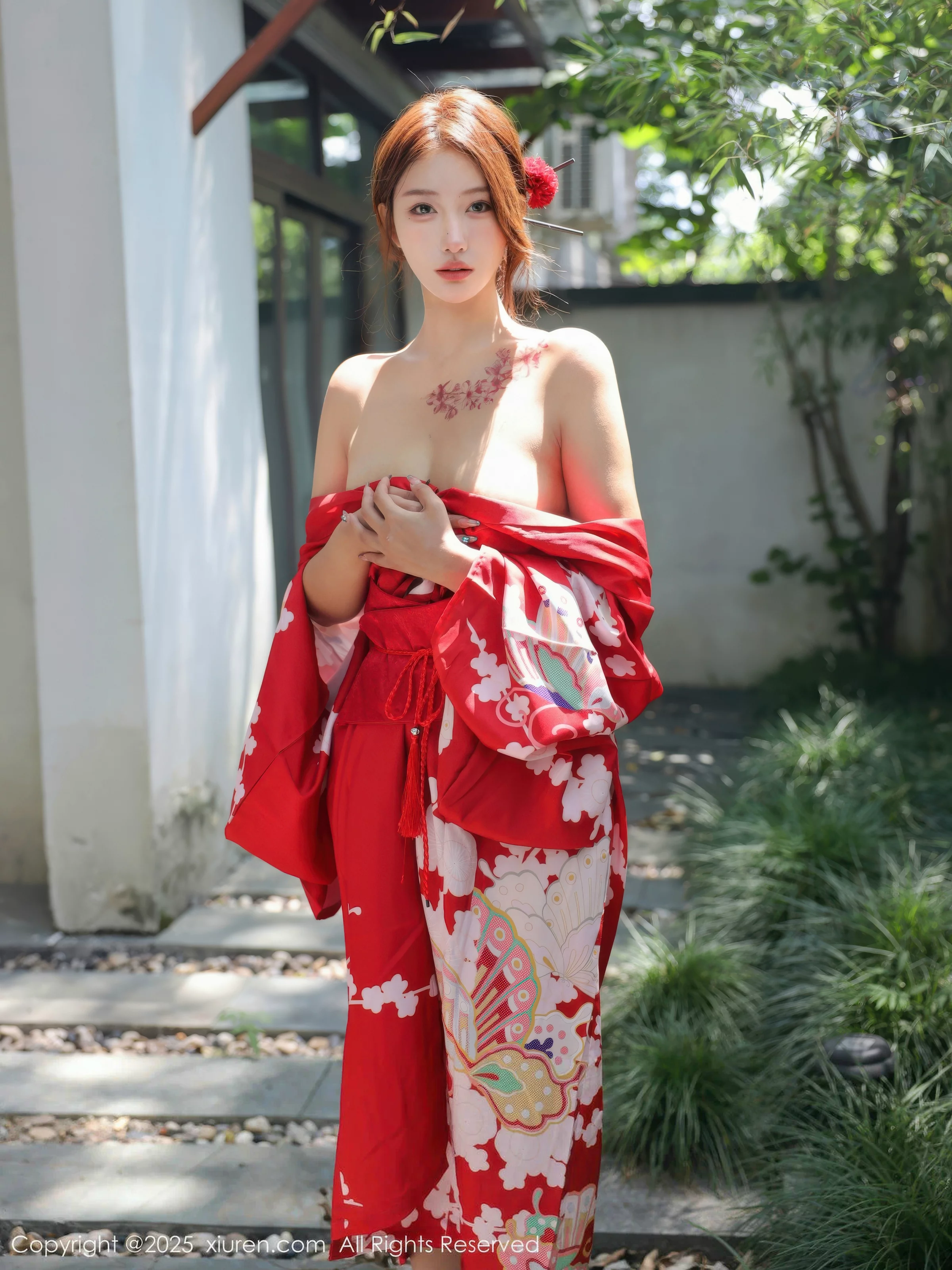 [[XiuRen秀人网]秀人网]No.10683_模特金允希Yuki户外性感红色和服半脱秀完美身材惹火诱惑写真80P