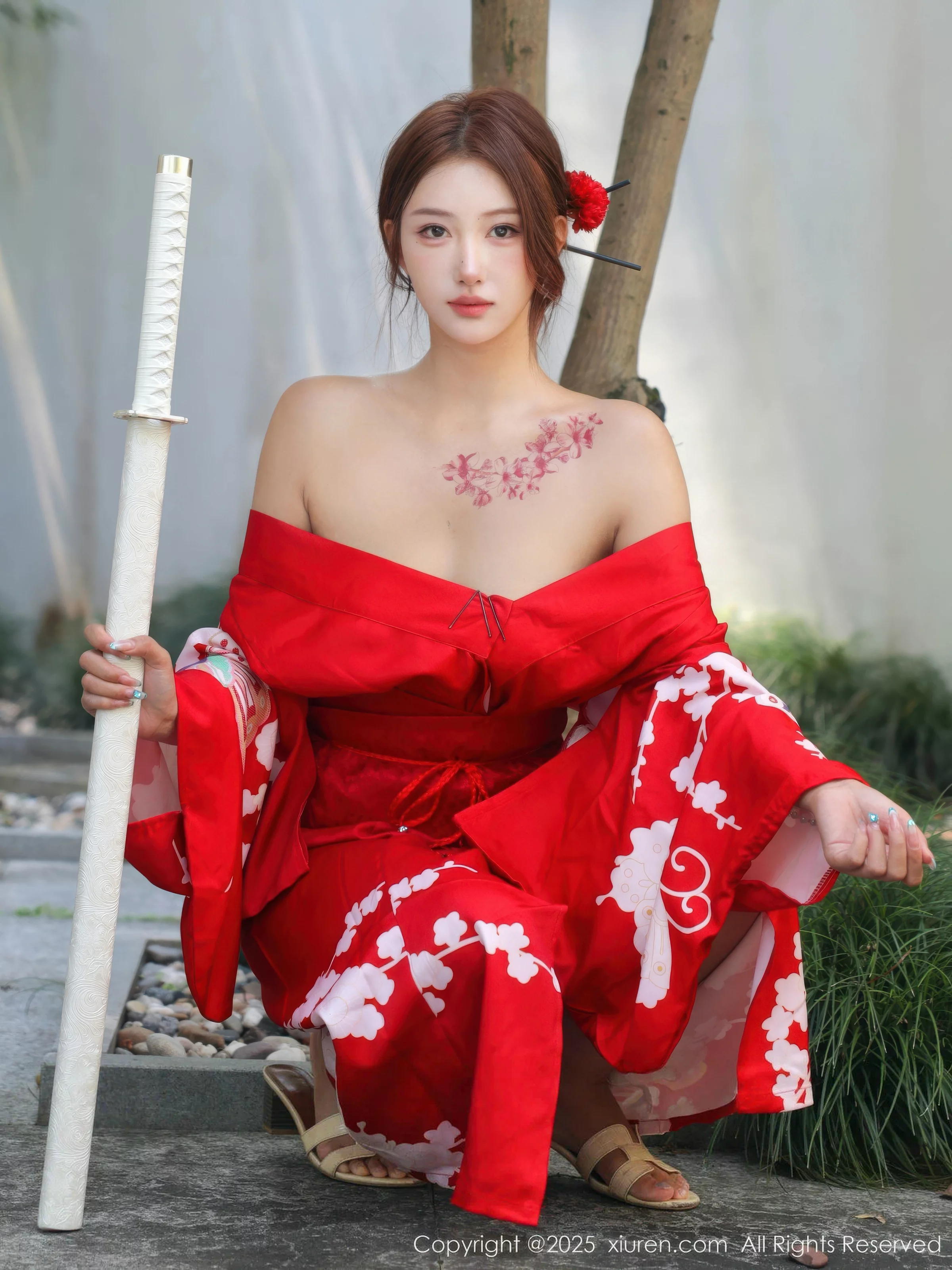 [[XiuRen秀人网]秀人网]No.10683_模特金允希Yuki户外性感红色和服半脱秀完美身材惹火诱惑写真80P