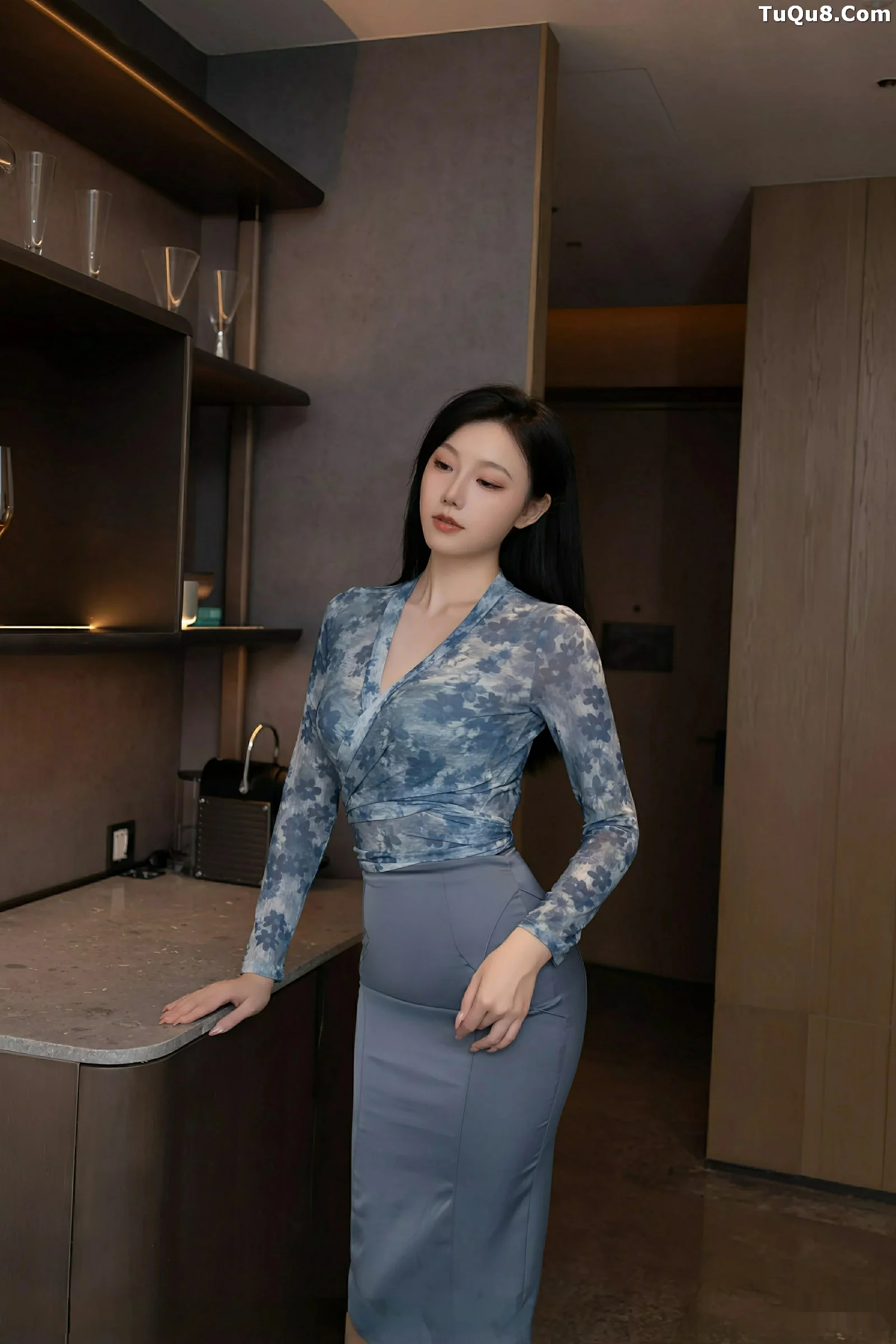 [[XiuRen秀人网]秀人网]No.10693_模特安然anran性感灰色套装露灰色内衣配开档肉丝秀美腿诱惑写真80P