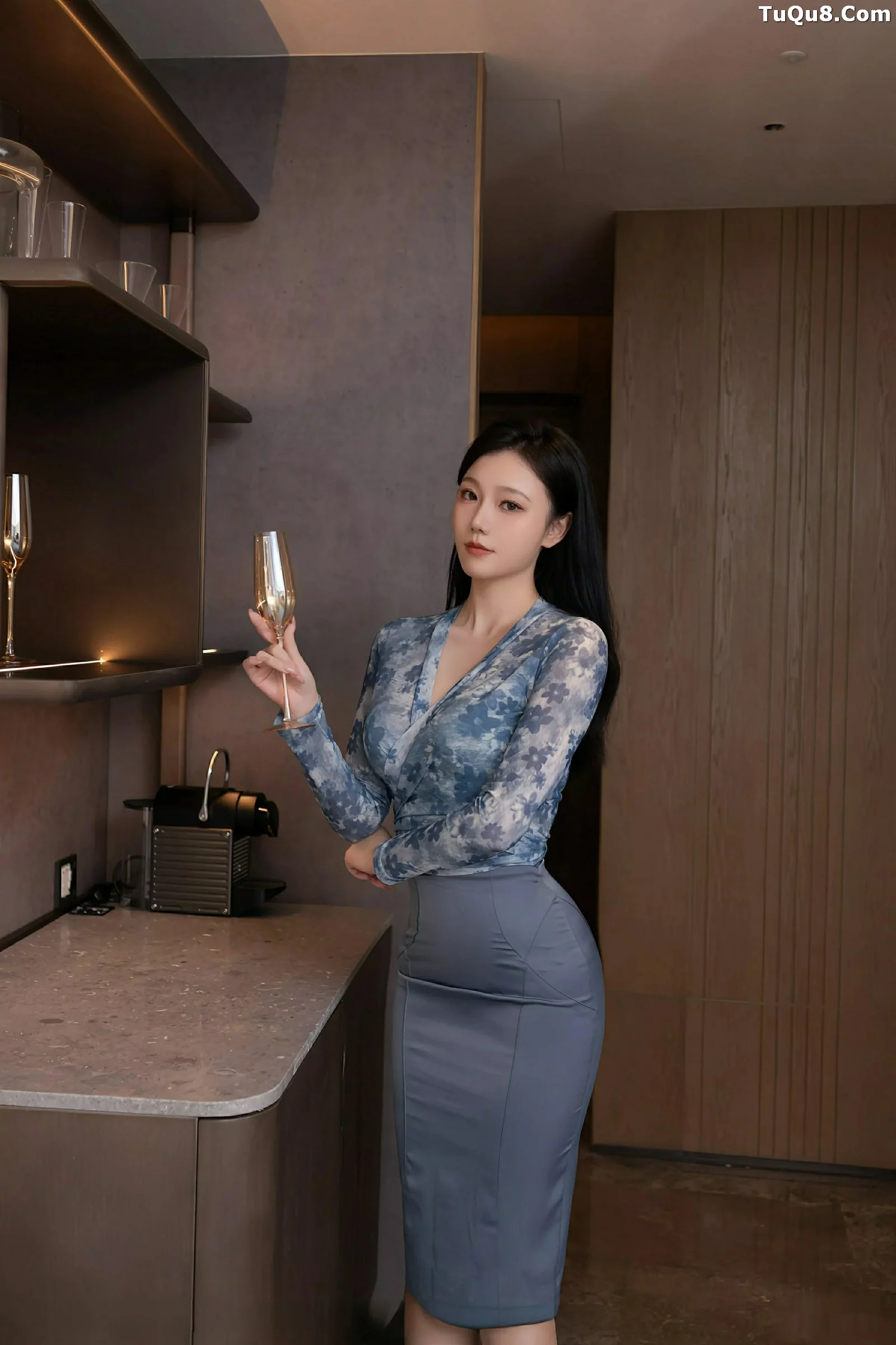 [[XiuRen秀人网]秀人网]No.10693_模特安然anran性感灰色套装露灰色内衣配开档肉丝秀美腿诱惑写真80P