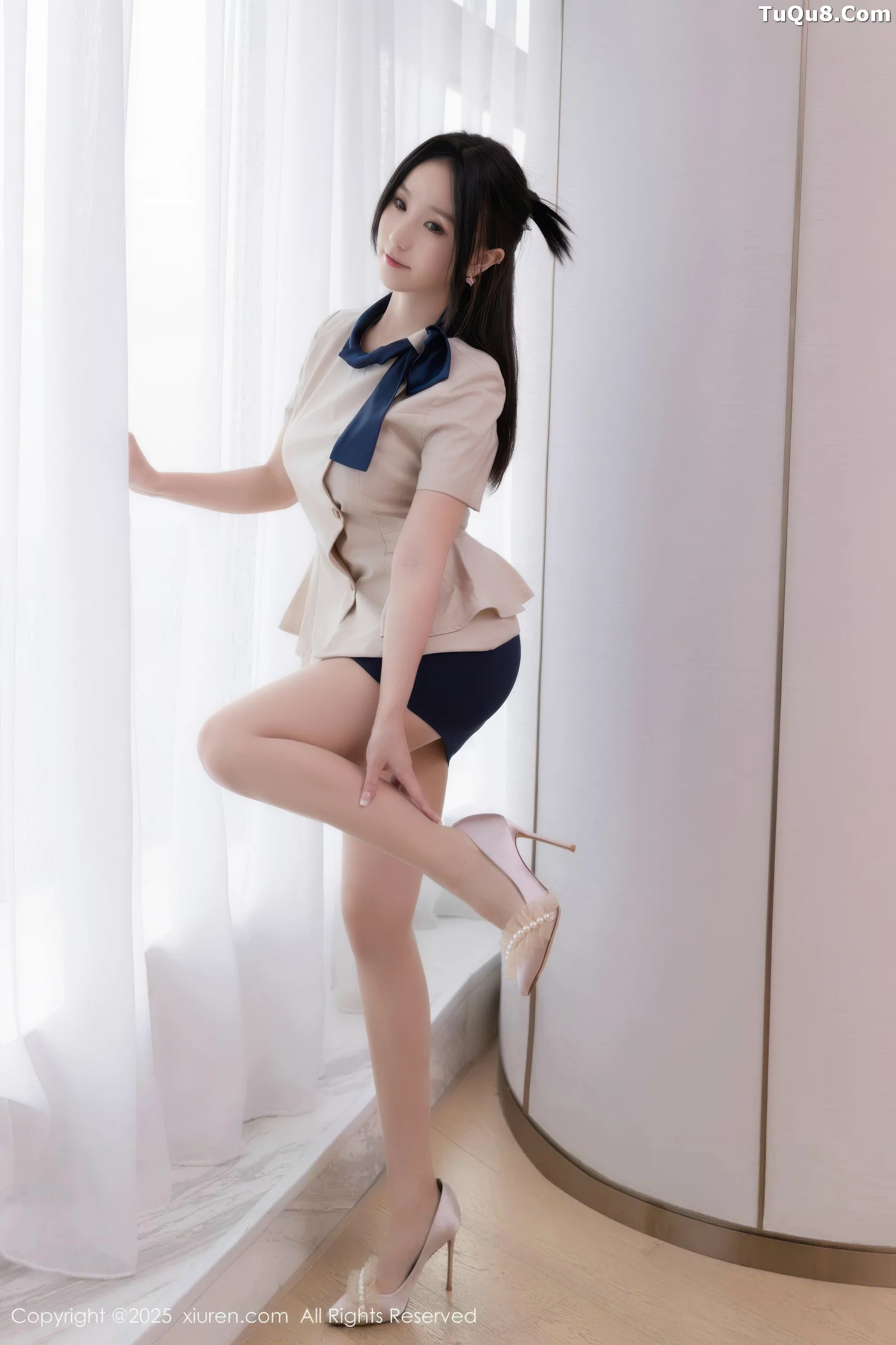 [[XiuRen秀人网]秀人网]No.10697_模特杏子Yada性感OL服饰配超薄肉丝秀曼妙身姿撩人诱惑写真83P