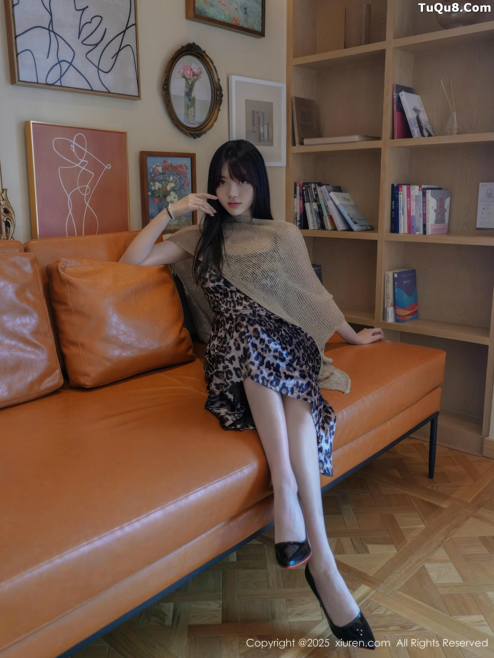 [[XiuRen秀人网]秀人网]No.10698_模特白露lulu性感黑色连衣裙露黑白比基尼秀完美身材诱惑写真57P