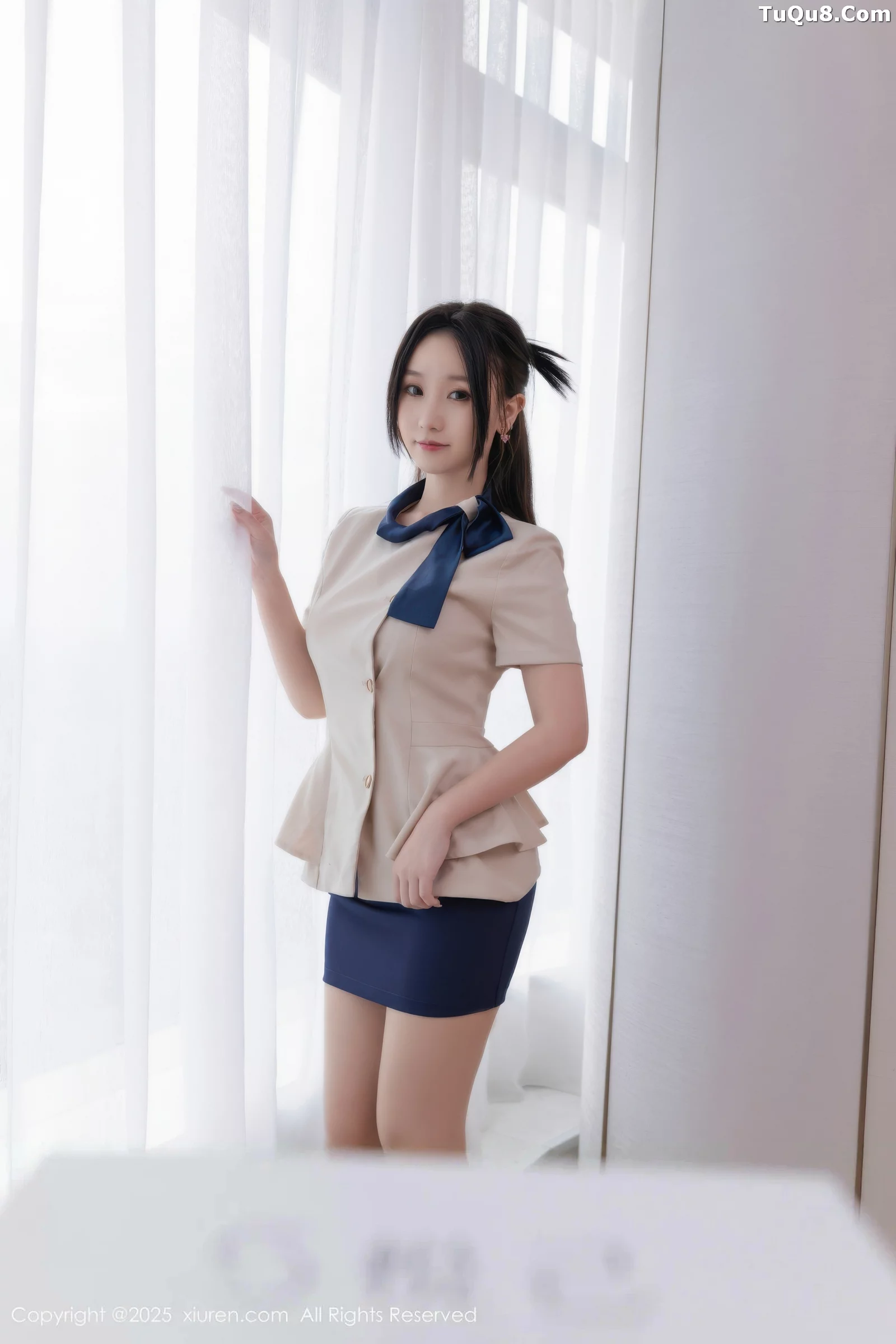 [[XiuRen秀人网]秀人网]No.10697_模特杏子Yada性感OL服饰配超薄肉丝秀曼妙身姿撩人诱惑写真83P