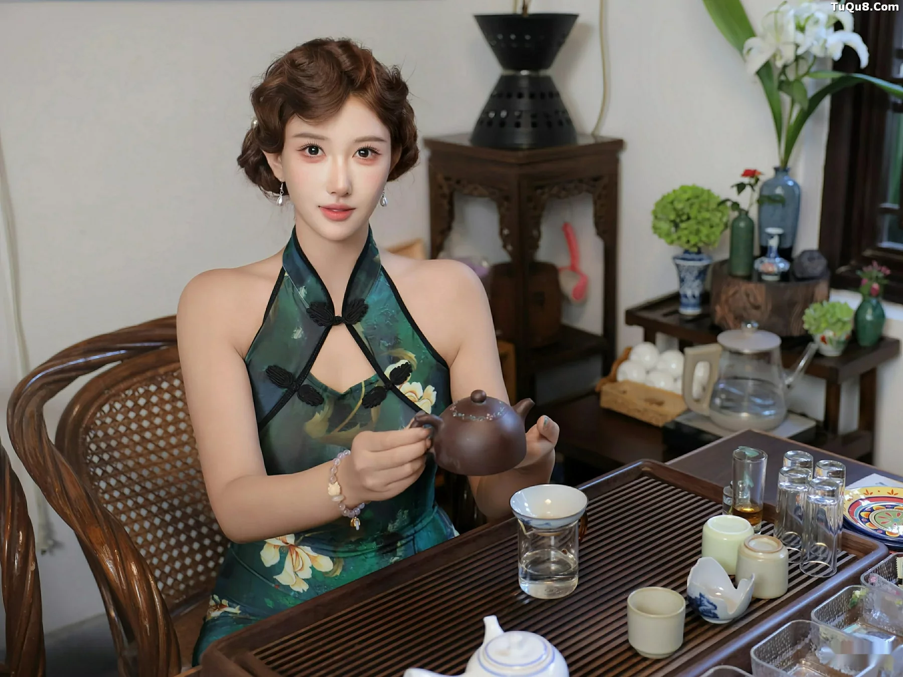 [[XiuRen秀人网]秀人网]No.10815_模特金允希Yuki性感绿色旗袍配超薄肉丝秀丰腴身材迷人诱惑写真78P