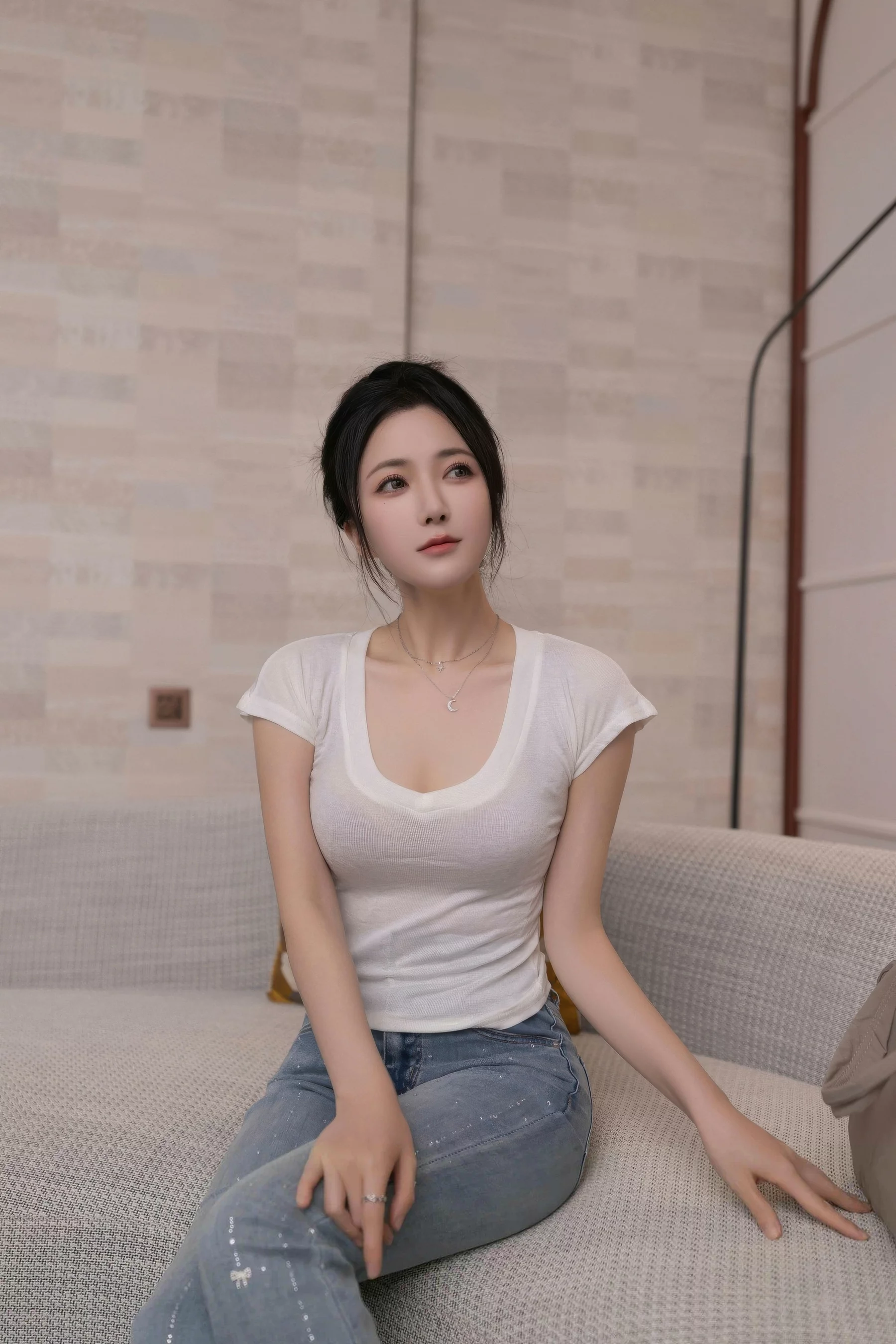 [[XiuRen秀人网]秀人网]No.10858_模特鱼子酱Fish性感暖灰蕾丝内衣配超薄肉丝秀曼妙身材诱惑写真76P