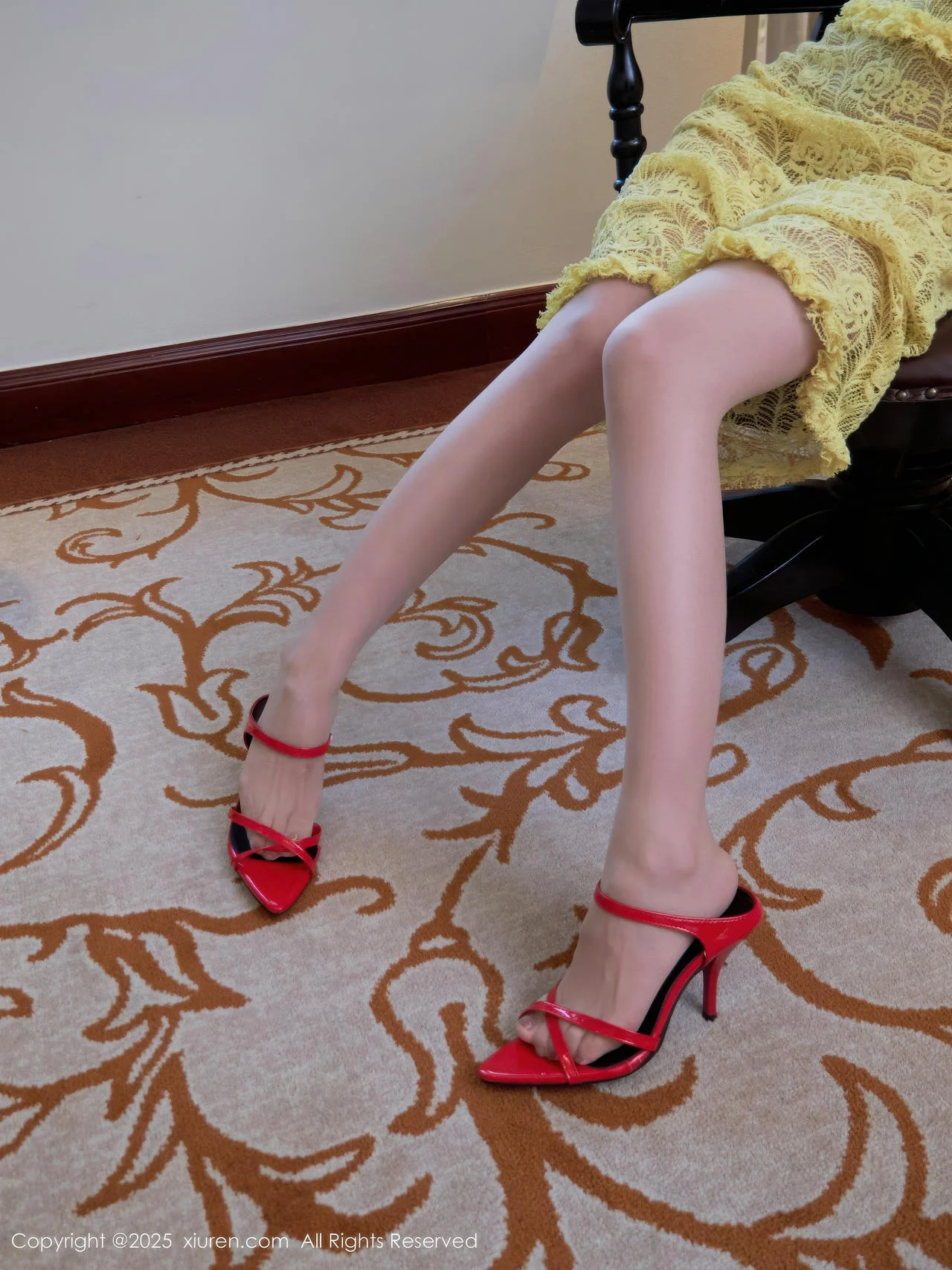 [[XiuRen秀人网]秀人网]No.10879_模特尹甜甜sunny性感淡黄蕾丝裙配超薄肉色秀完美身材诱惑写真82P