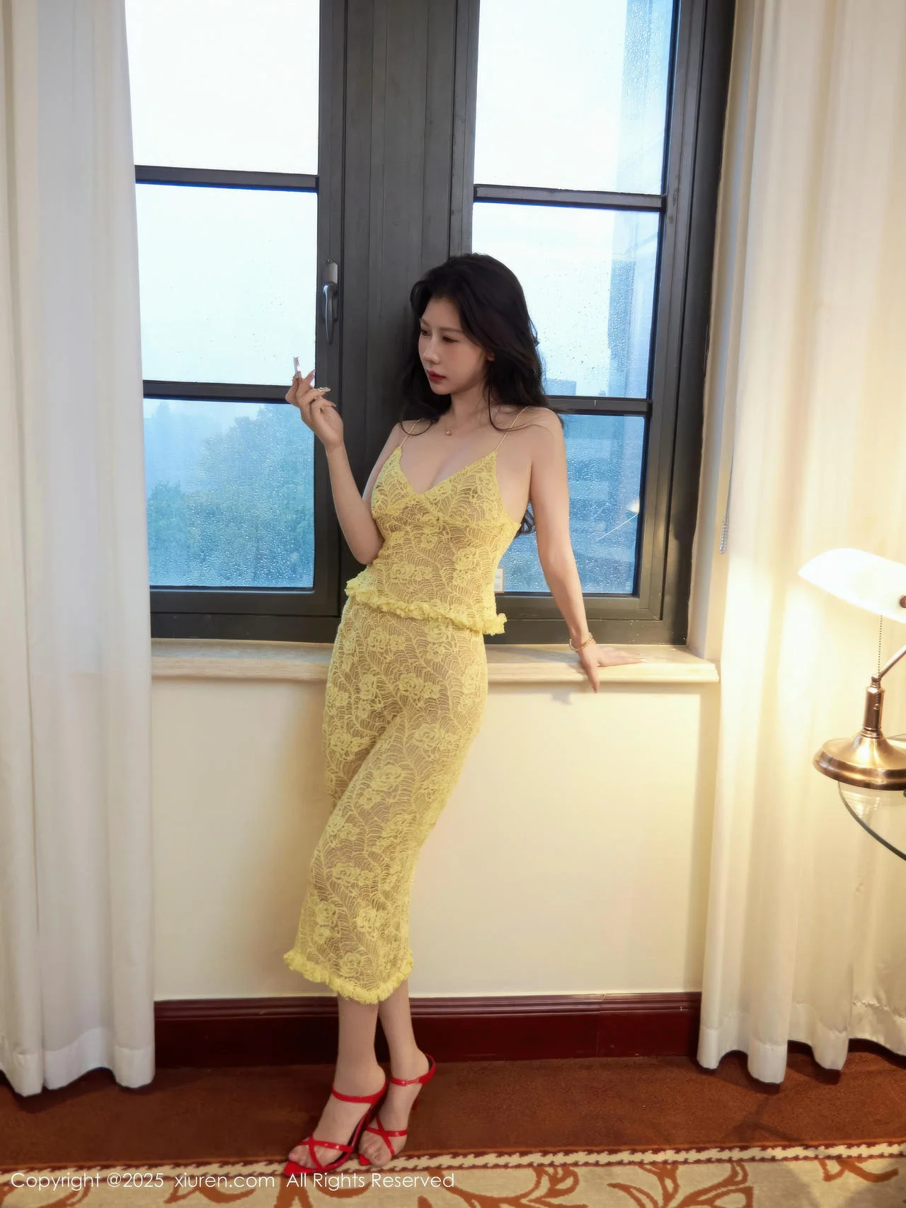 [[XiuRen秀人网]秀人网]No.10879_模特尹甜甜sunny性感淡黄蕾丝裙配超薄肉色秀完美身材诱惑写真82P