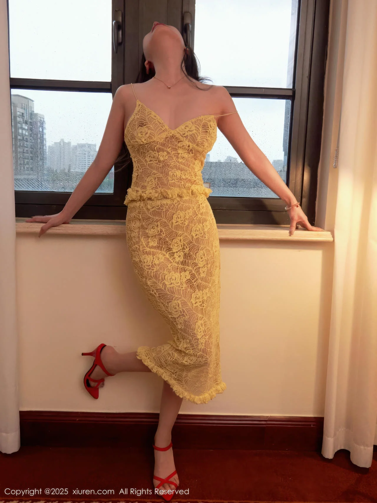 [[XiuRen秀人网]秀人网]No.10879_模特尹甜甜sunny性感淡黄蕾丝裙配超薄肉色秀完美身材诱惑写真82P