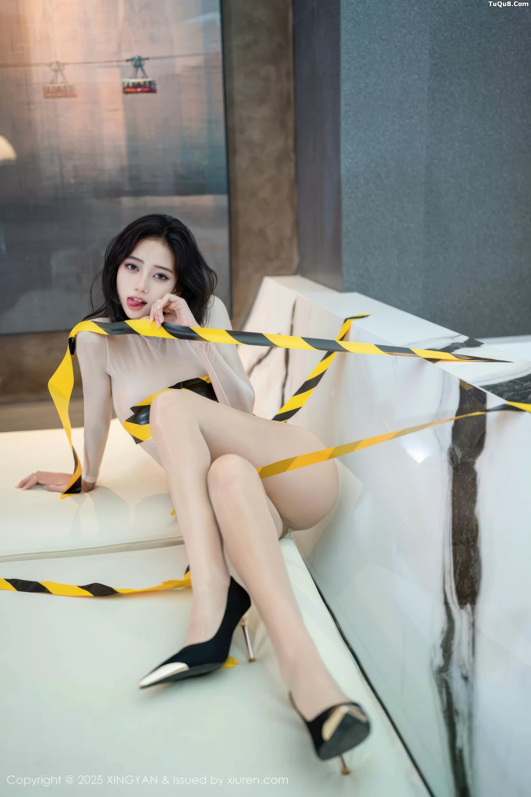 [XINGYAN星颜社]VOL.421_模特时安安性感肉色连衣短裙配超薄肉丝秀柔美身姿诱惑写真71P