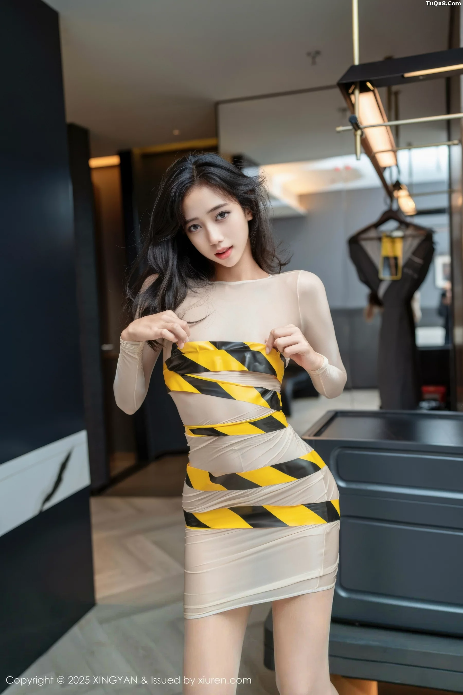 [XINGYAN星颜社]VOL.421_模特时安安性感肉色连衣短裙配超薄肉丝秀柔美身姿诱惑写真71P