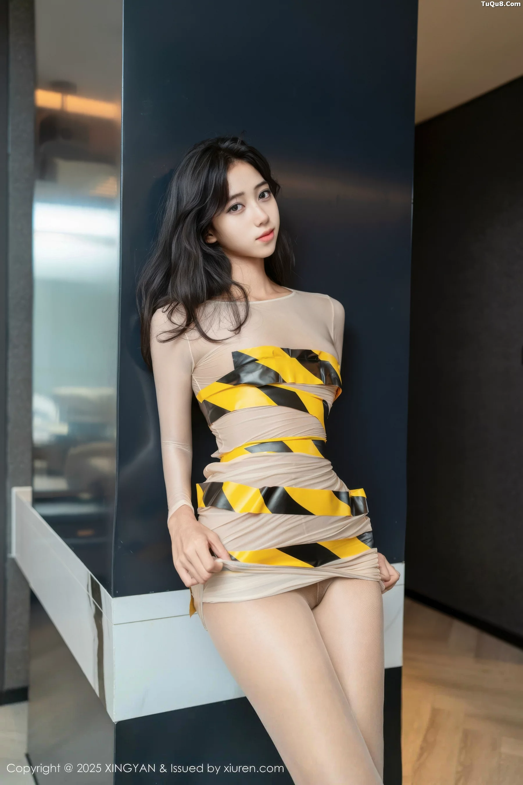 [XINGYAN星颜社]VOL.421_模特时安安性感肉色连衣短裙配超薄肉丝秀柔美身姿诱惑写真71P