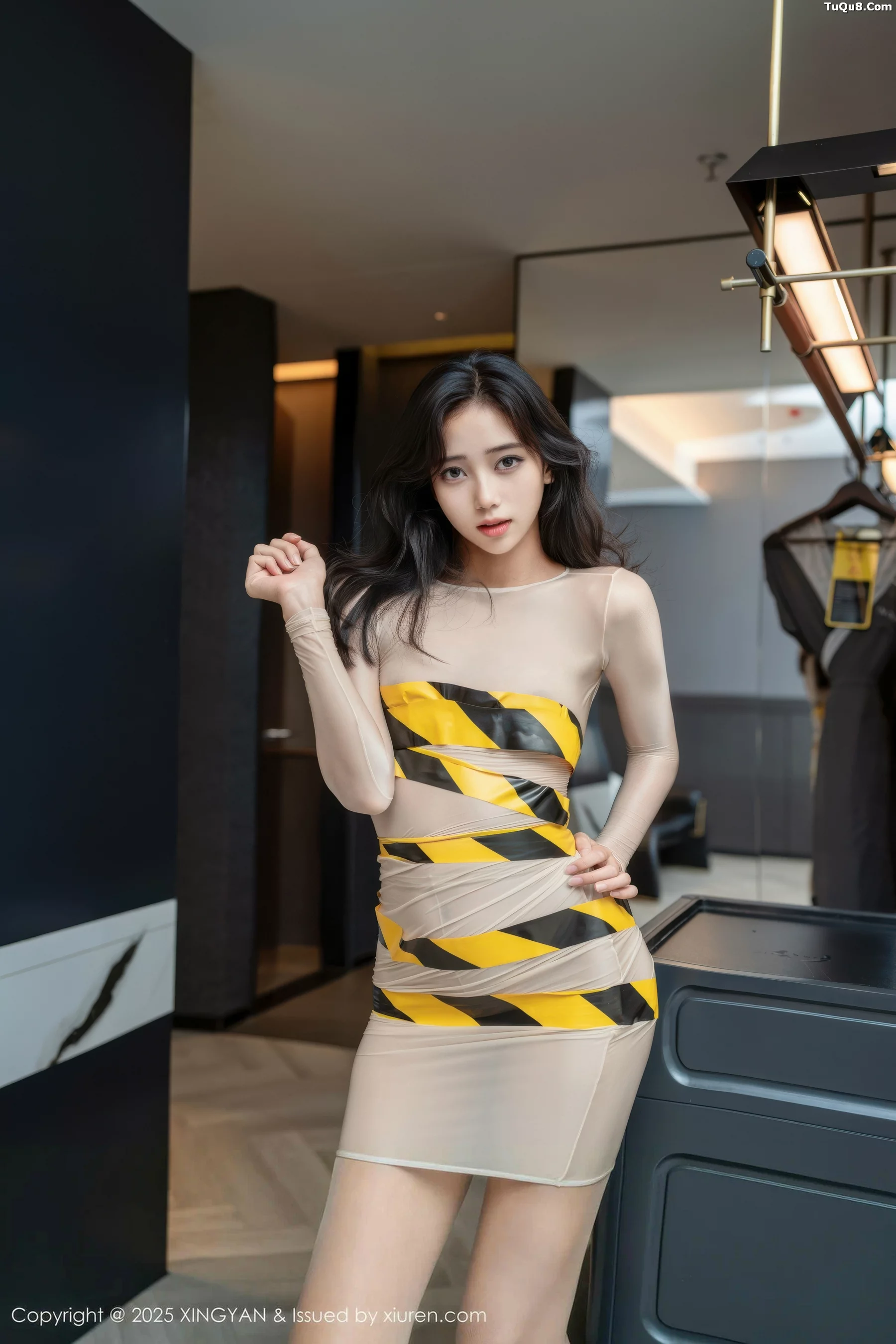 [XINGYAN星颜社]VOL.421_模特时安安性感肉色连衣短裙配超薄肉丝秀柔美身姿诱惑写真71P