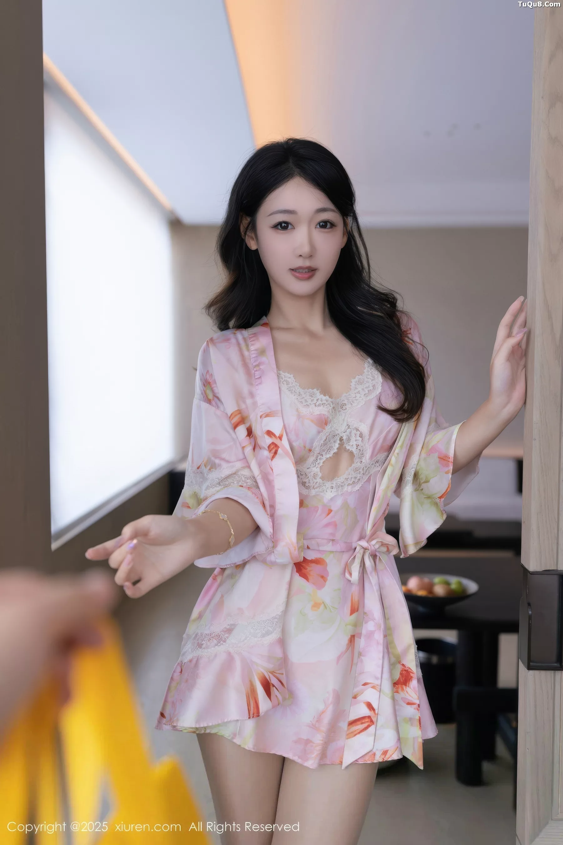 [[XiuRen秀人网]秀人网]No.10970_模特唐安琪性感粉色睡袍露粉色内衣配超薄肉丝秀曼妙身姿诱惑写真76P