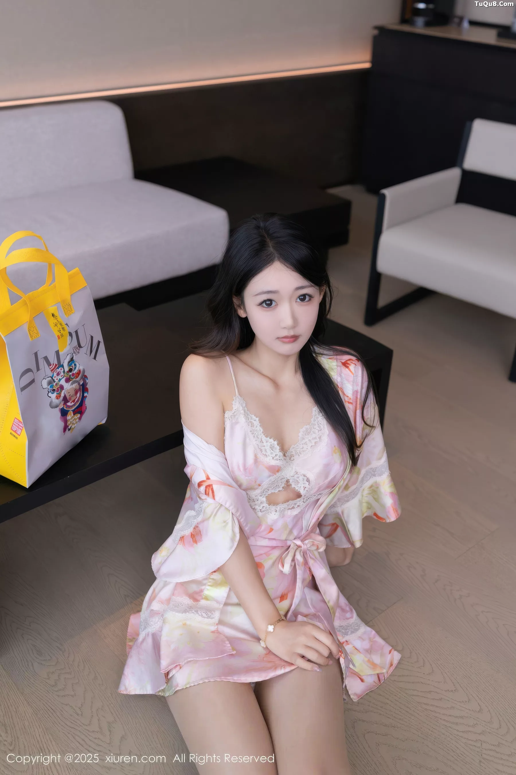 [[XiuRen秀人网]秀人网]No.10970_模特唐安琪性感粉色睡袍露粉色内衣配超薄肉丝秀曼妙身姿诱惑写真76P