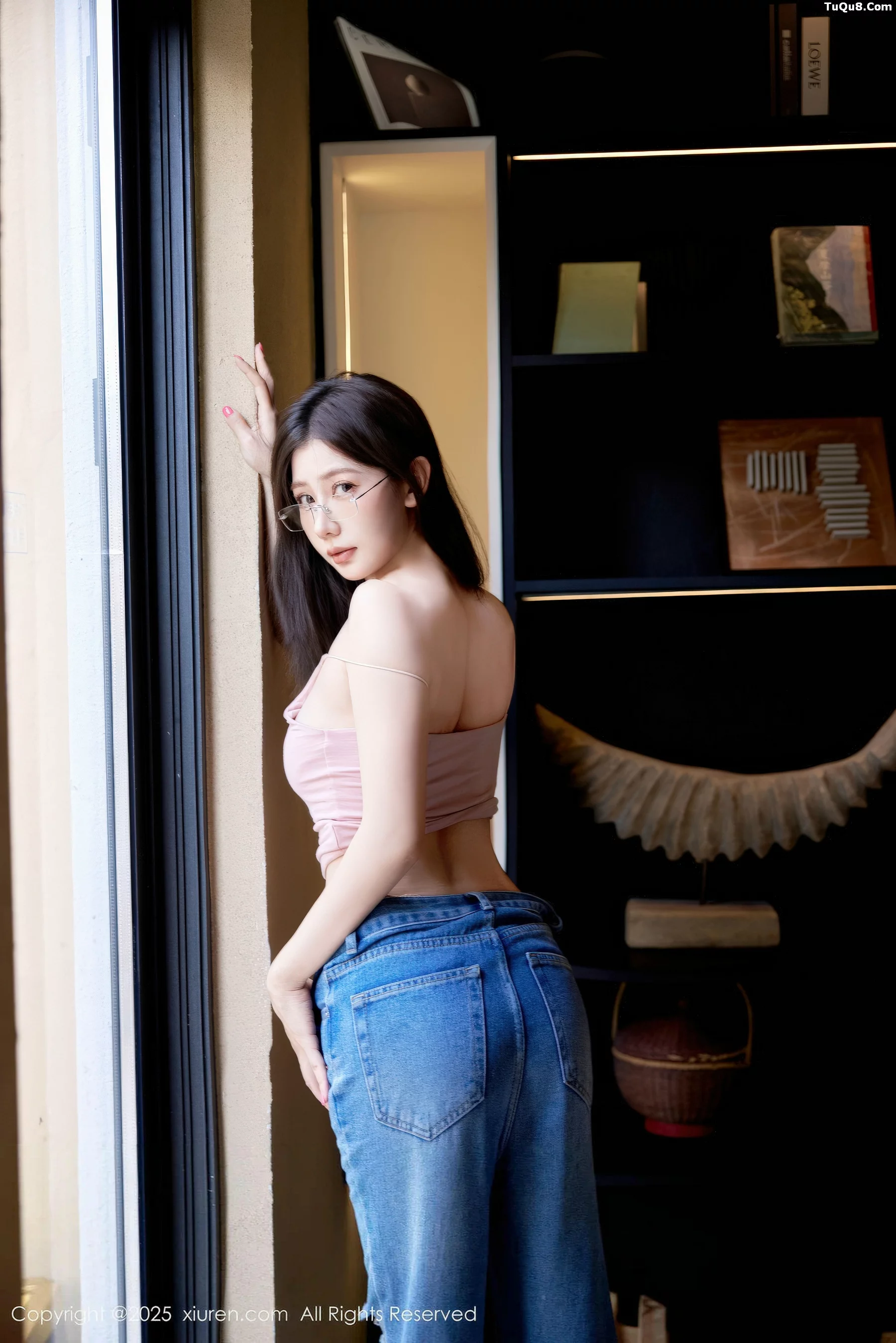 [[XiuRen秀人网]秀人网]No.10983_模特尹甜甜sunny性感粉色上衣配蓝色牛仔裤秀完美身材诱惑写真83P