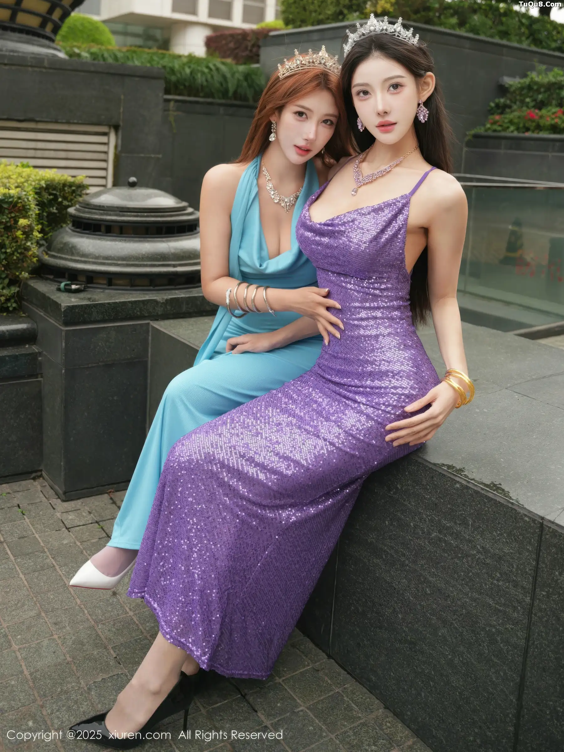 [[XiuRen秀人网]秀人网]No.10996_模特合集梨霜儿＆金允希Yuki性感双人礼服秀丰腴身材诱惑写真68P