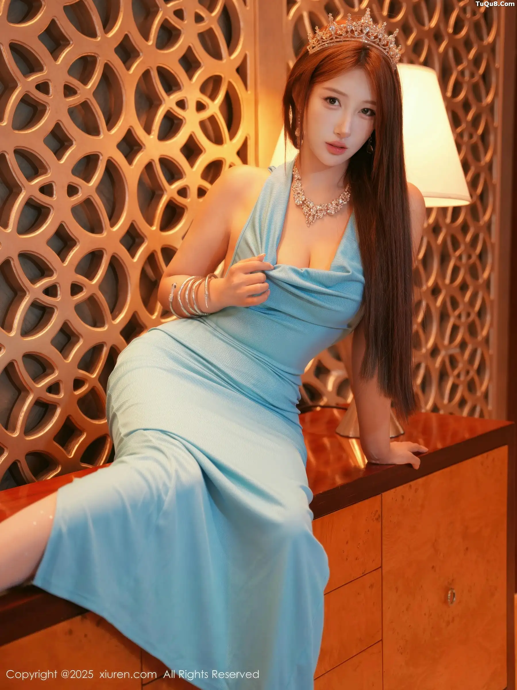 [[XiuRen秀人网]秀人网]No.10996_模特合集梨霜儿＆金允希Yuki性感双人礼服秀丰腴身材诱惑写真68P