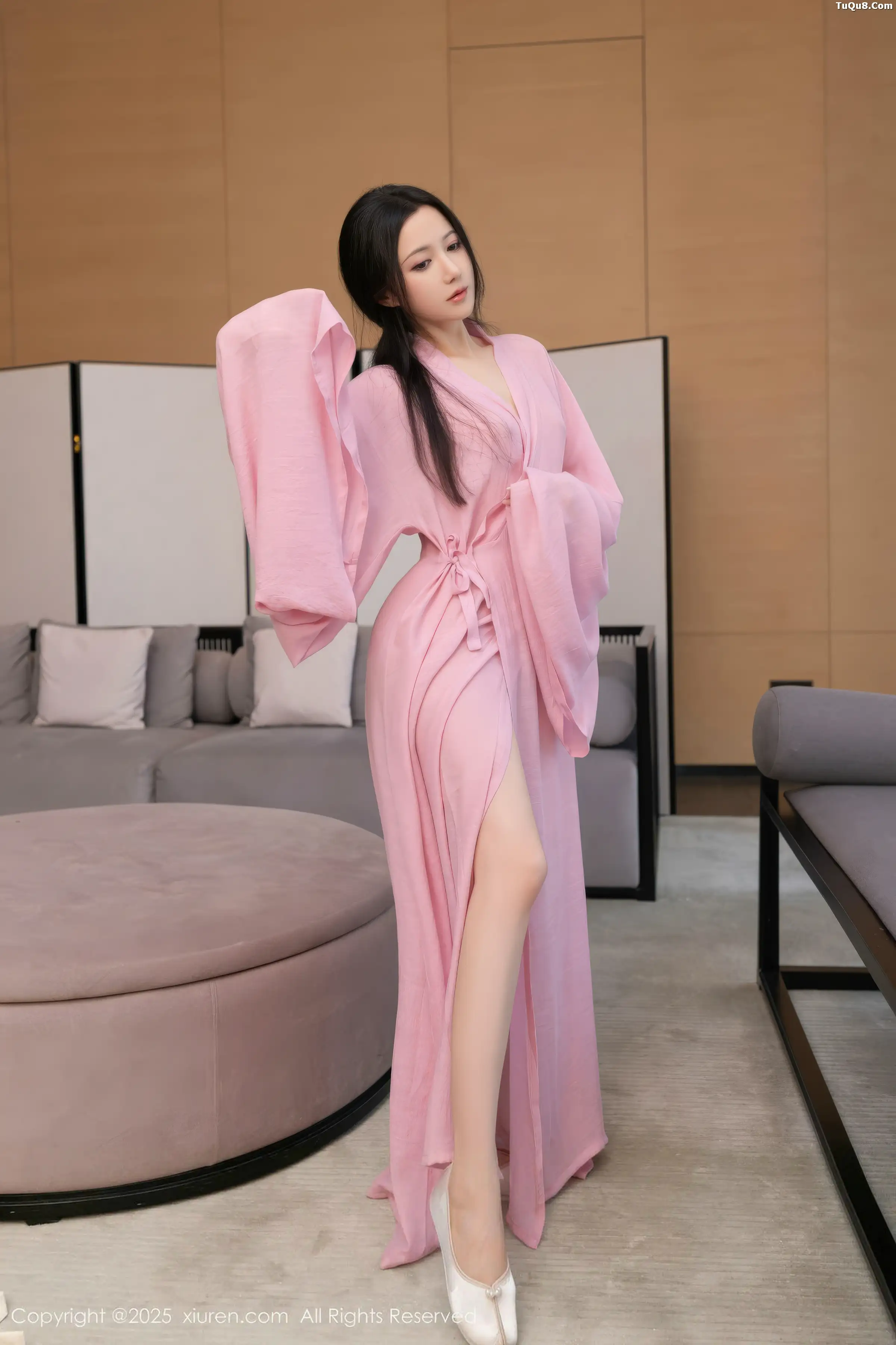 [[XiuRen秀人网]秀人网]No.11049_模特鱼子酱Fish性感粉色月影纱配超薄肉丝秀曼妙身姿诱惑写真82P