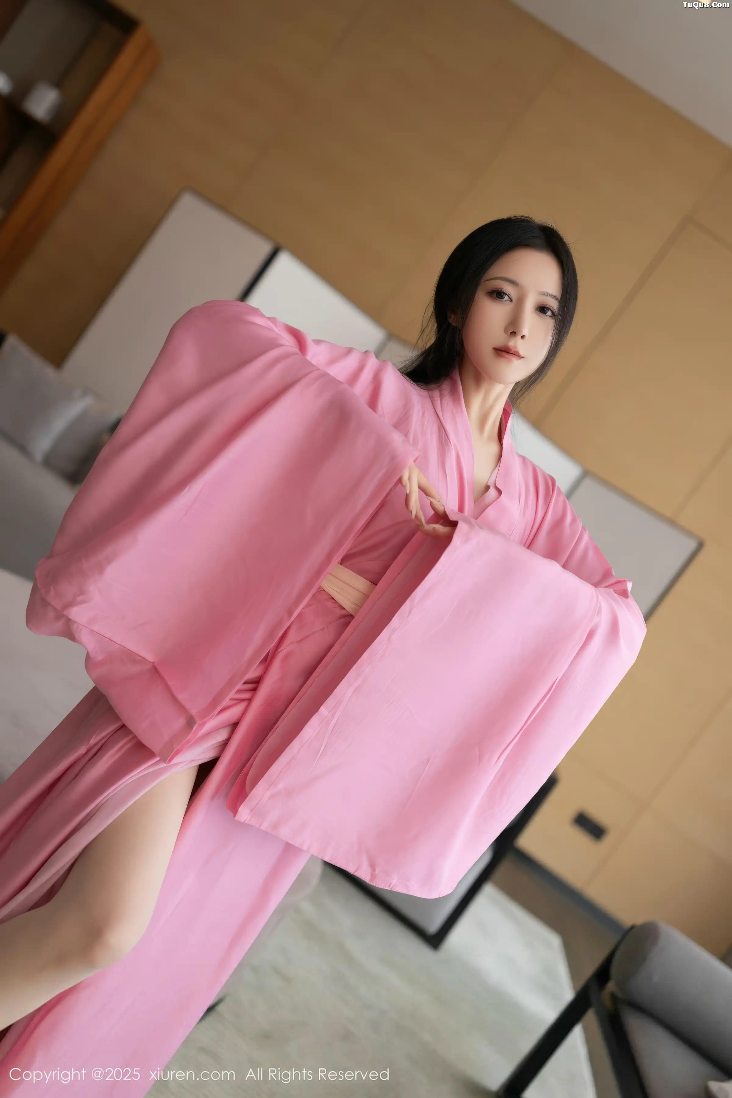 [[XiuRen秀人网]秀人网]No.11049_模特鱼子酱Fish性感粉色月影纱配超薄肉丝秀曼妙身姿诱惑写真82P