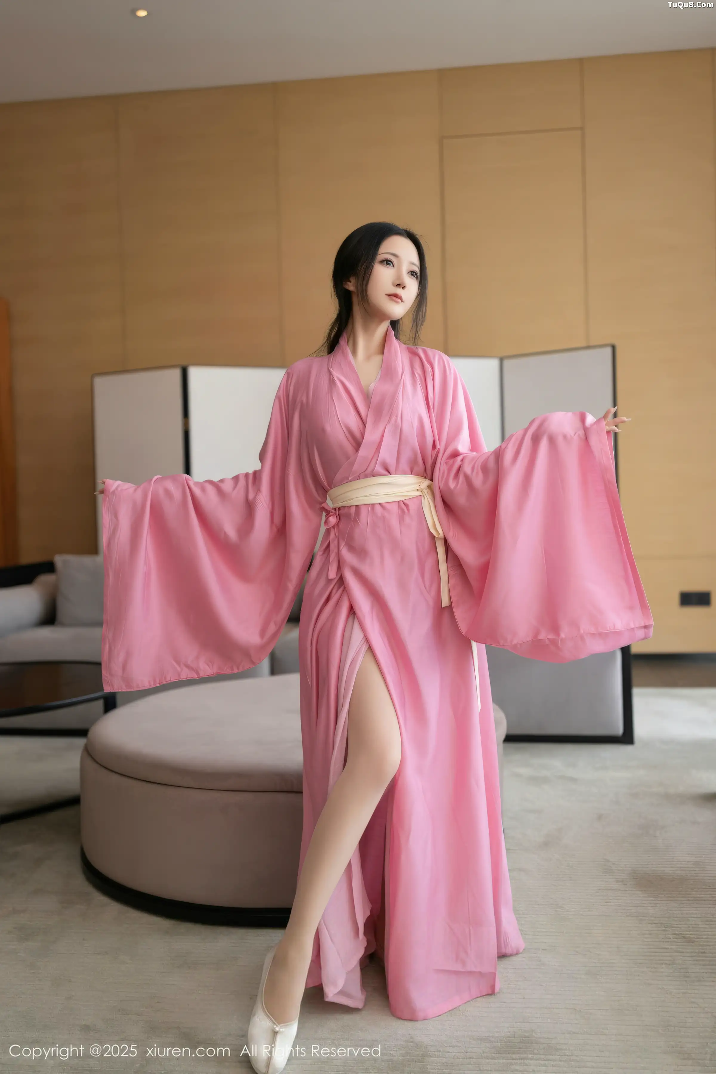 [[XiuRen秀人网]秀人网]No.11049_模特鱼子酱Fish性感粉色月影纱配超薄肉丝秀曼妙身姿诱惑写真82P