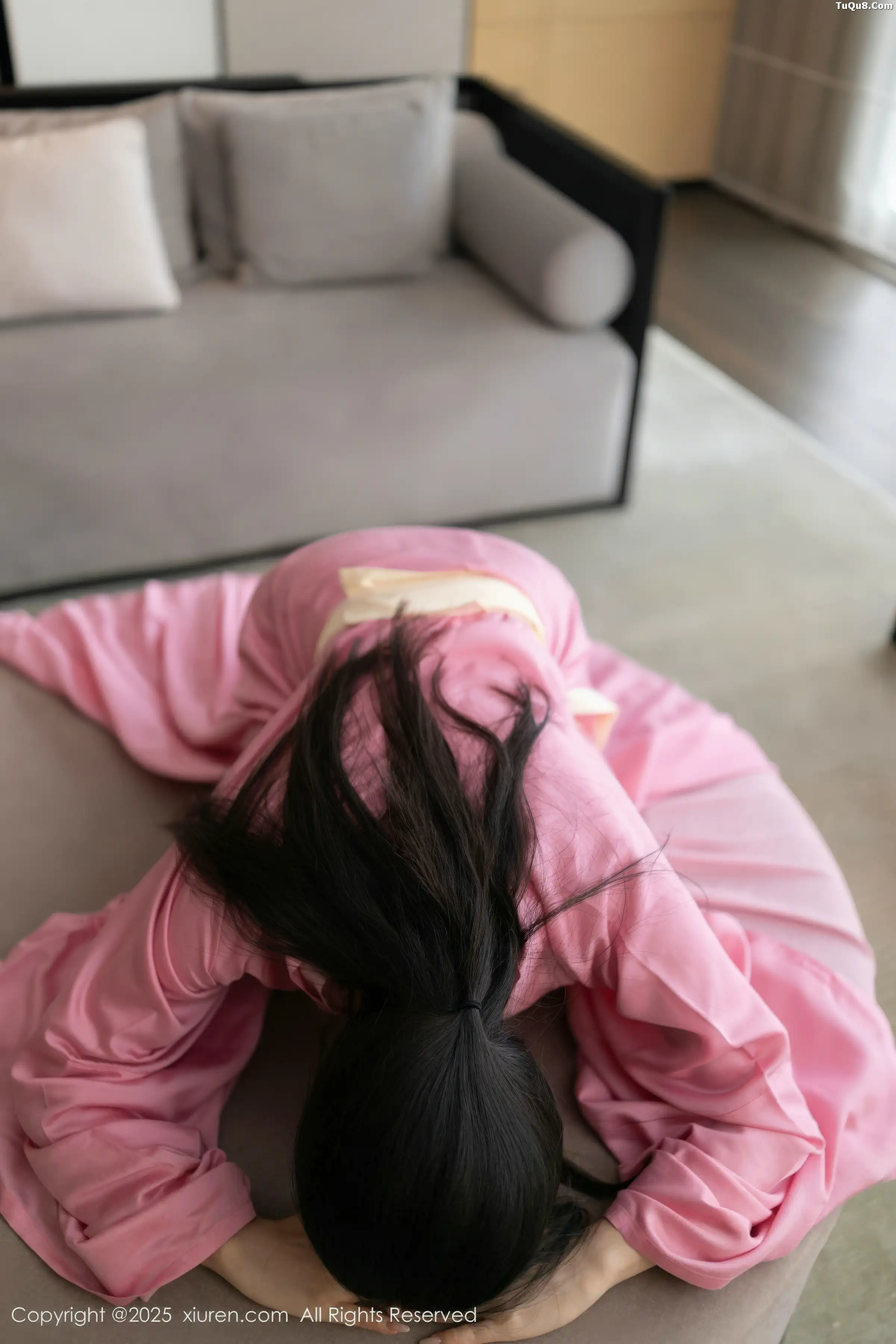 [[XiuRen秀人网]秀人网]No.11049_模特鱼子酱Fish性感粉色月影纱配超薄肉丝秀曼妙身姿诱惑写真82P