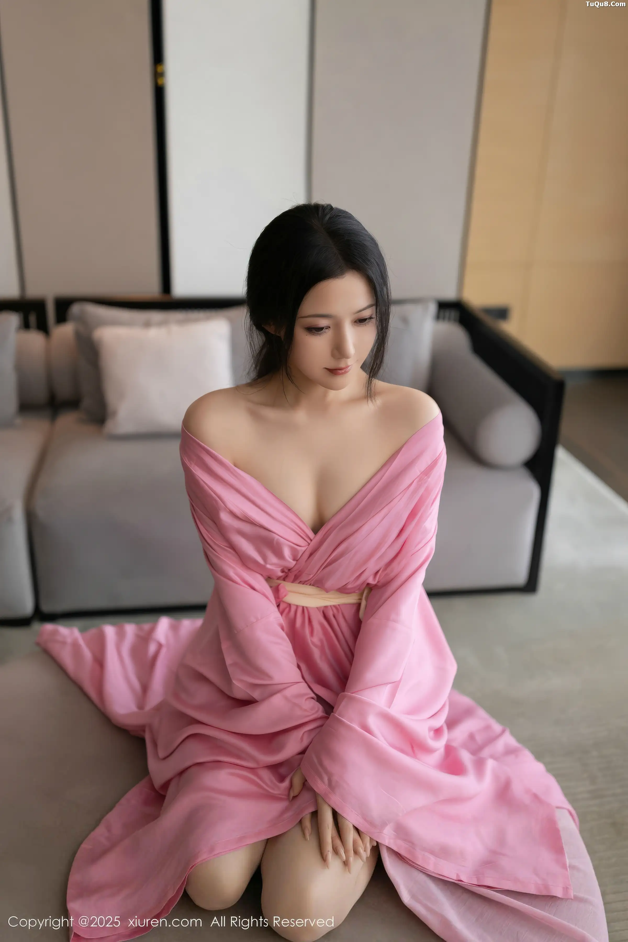 [[XiuRen秀人网]秀人网]No.11049_模特鱼子酱Fish性感粉色月影纱配超薄肉丝秀曼妙身姿诱惑写真82P