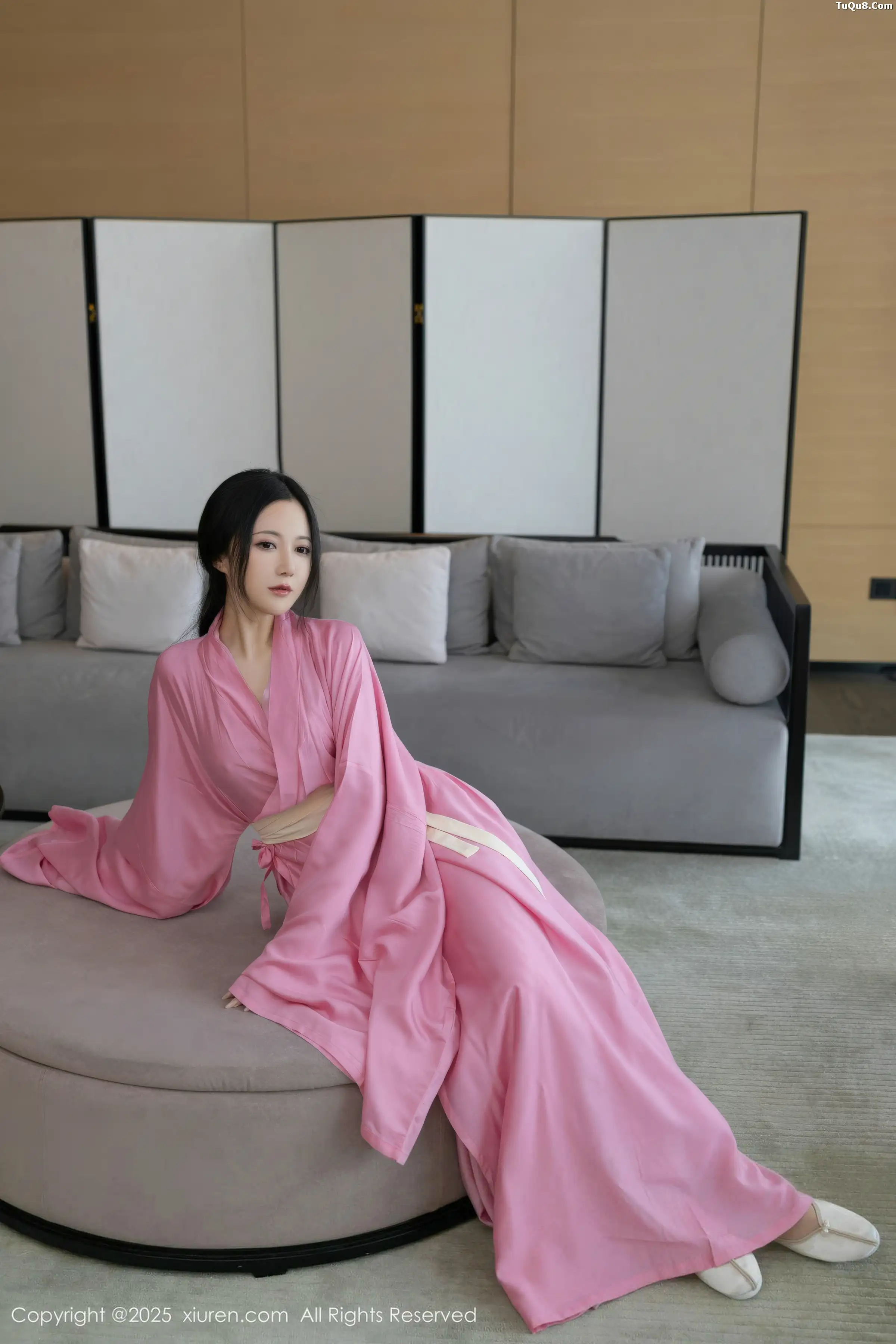 [[XiuRen秀人网]秀人网]No.11049_模特鱼子酱Fish性感粉色月影纱配超薄肉丝秀曼妙身姿诱惑写真82P