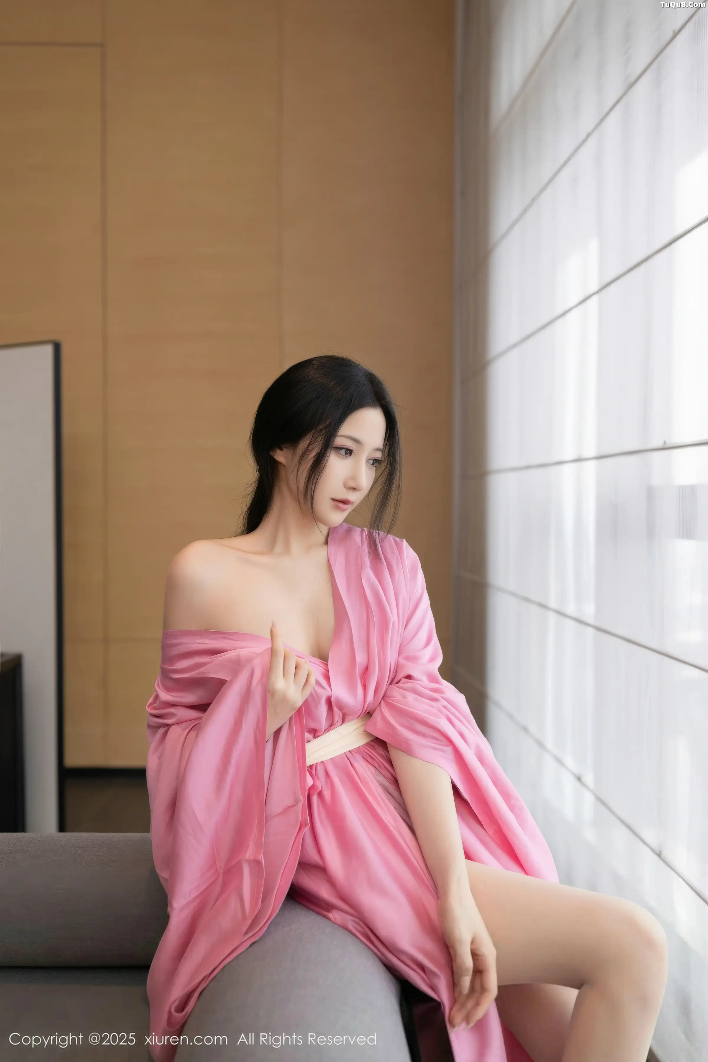 [[XiuRen秀人网]秀人网]No.11049_模特鱼子酱Fish性感粉色月影纱配超薄肉丝秀曼妙身姿诱惑写真82P