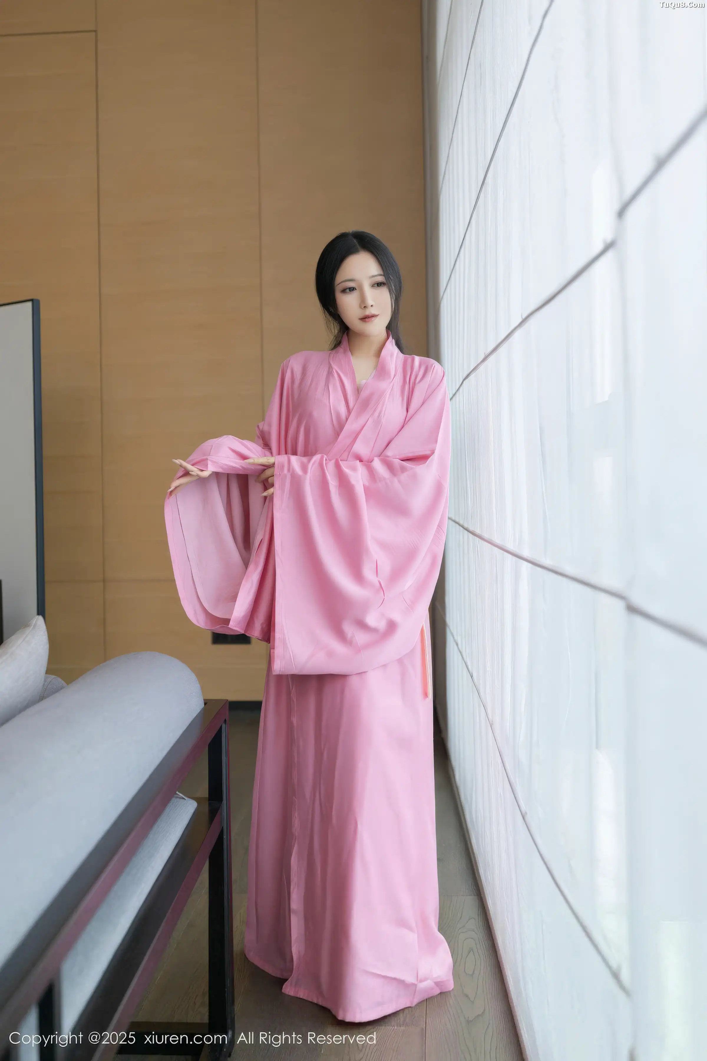 [[XiuRen秀人网]秀人网]No.11049_模特鱼子酱Fish性感粉色月影纱配超薄肉丝秀曼妙身姿诱惑写真82P