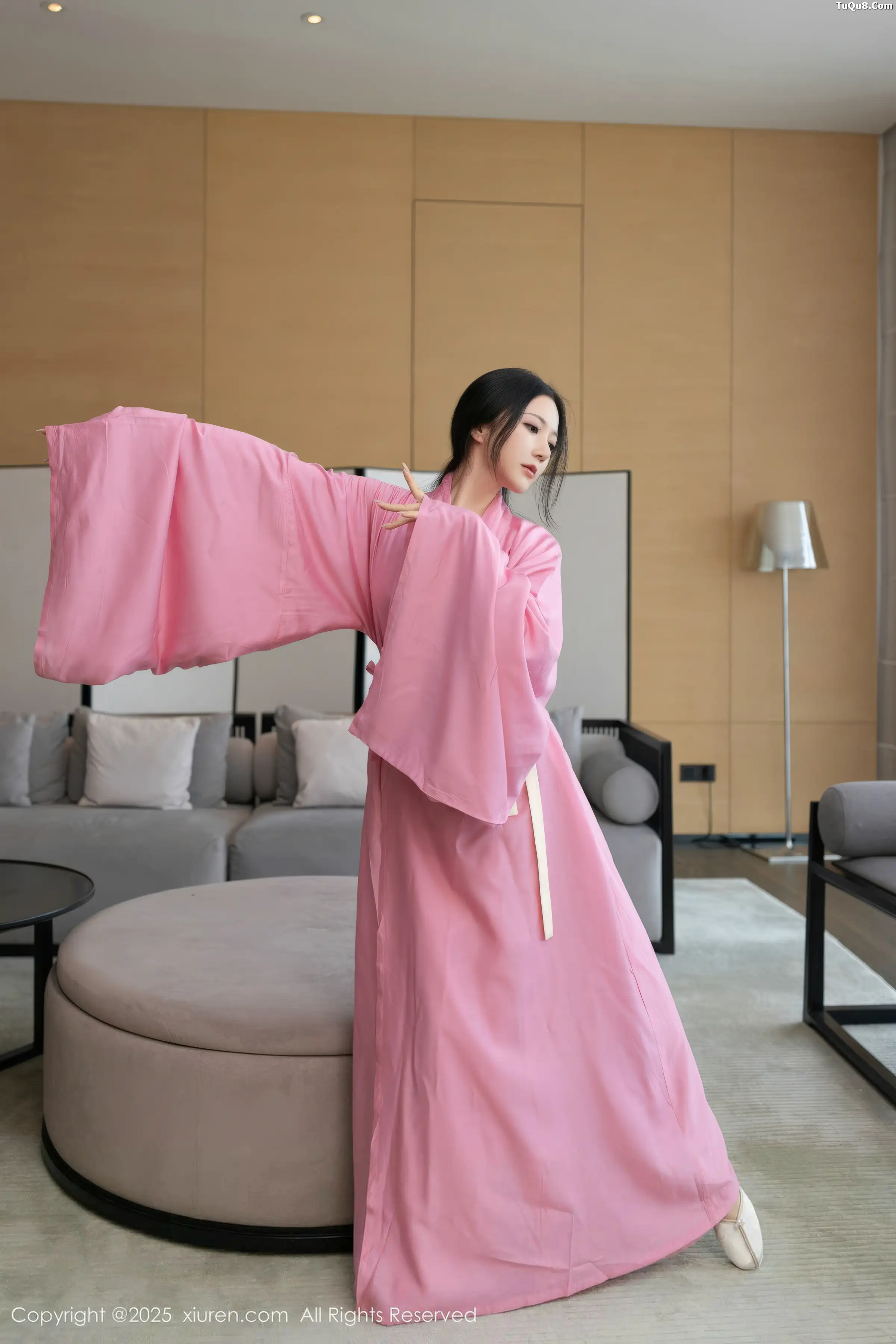 [[XiuRen秀人网]秀人网]No.11049_模特鱼子酱Fish性感粉色月影纱配超薄肉丝秀曼妙身姿诱惑写真82P