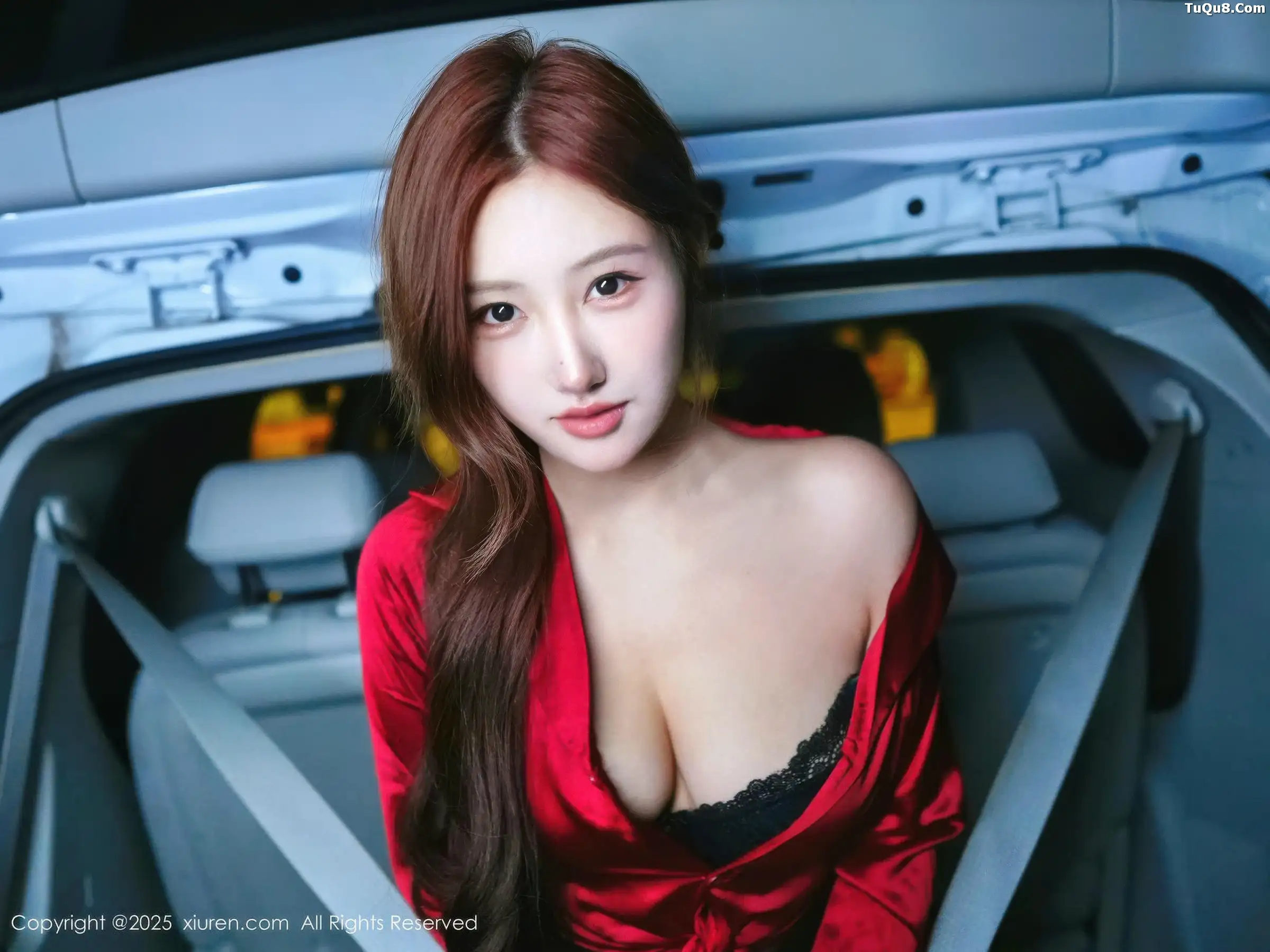 [[XiuRen秀人网]秀人网]No.11078_模特金允希Yuki车内场景性感黑色内衣配黑丝袜秀丰腴身材诱惑写真80P